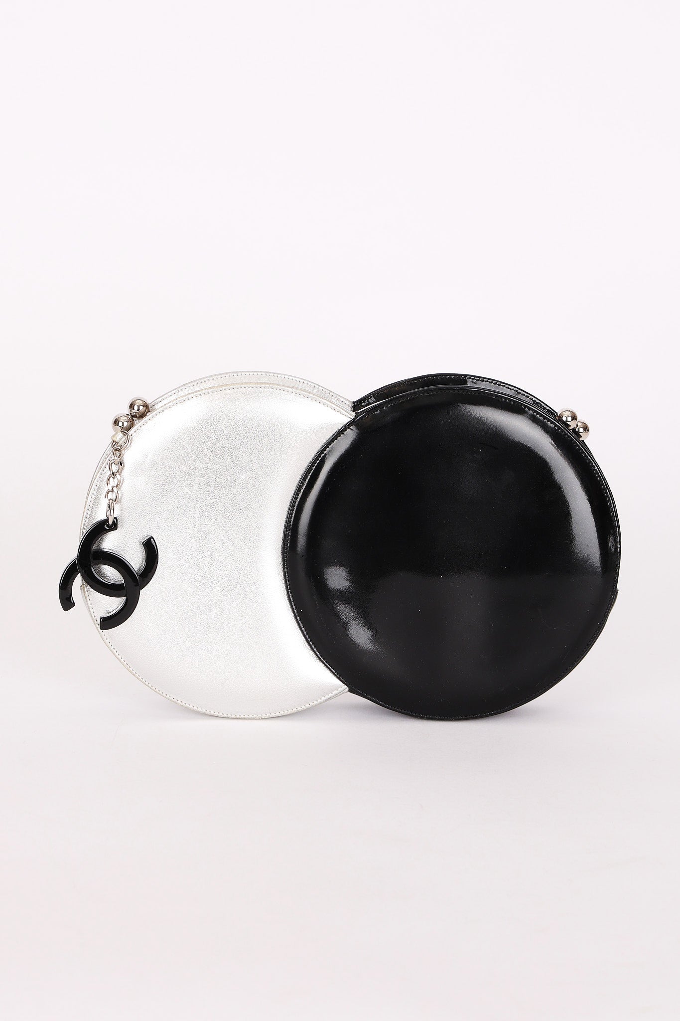 Chanel Double Circle Clutch Bicolor Lambskin and Patent 2007 SHW