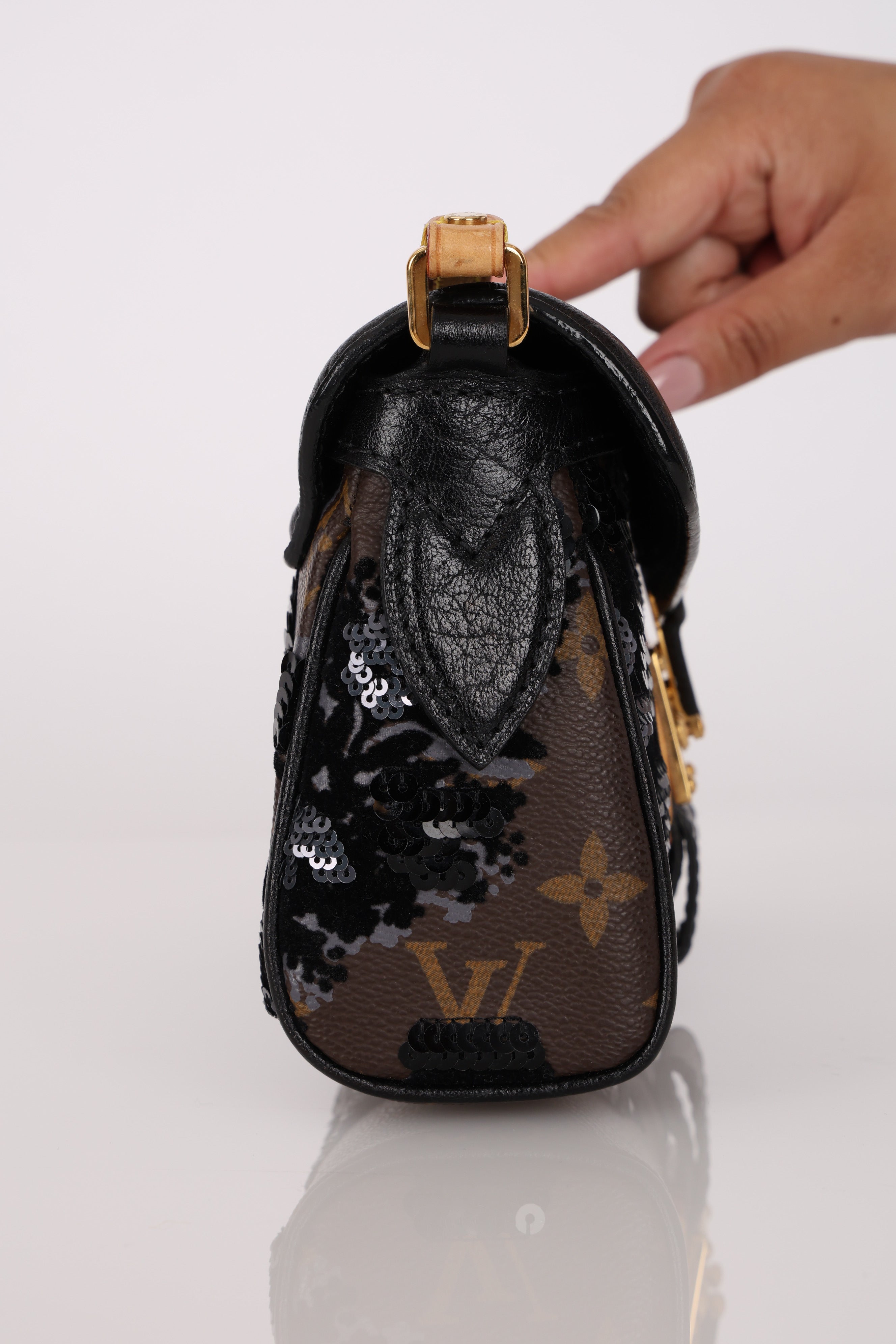 Louis Vuitton Monogram Fleur de Jais Manege Clutch