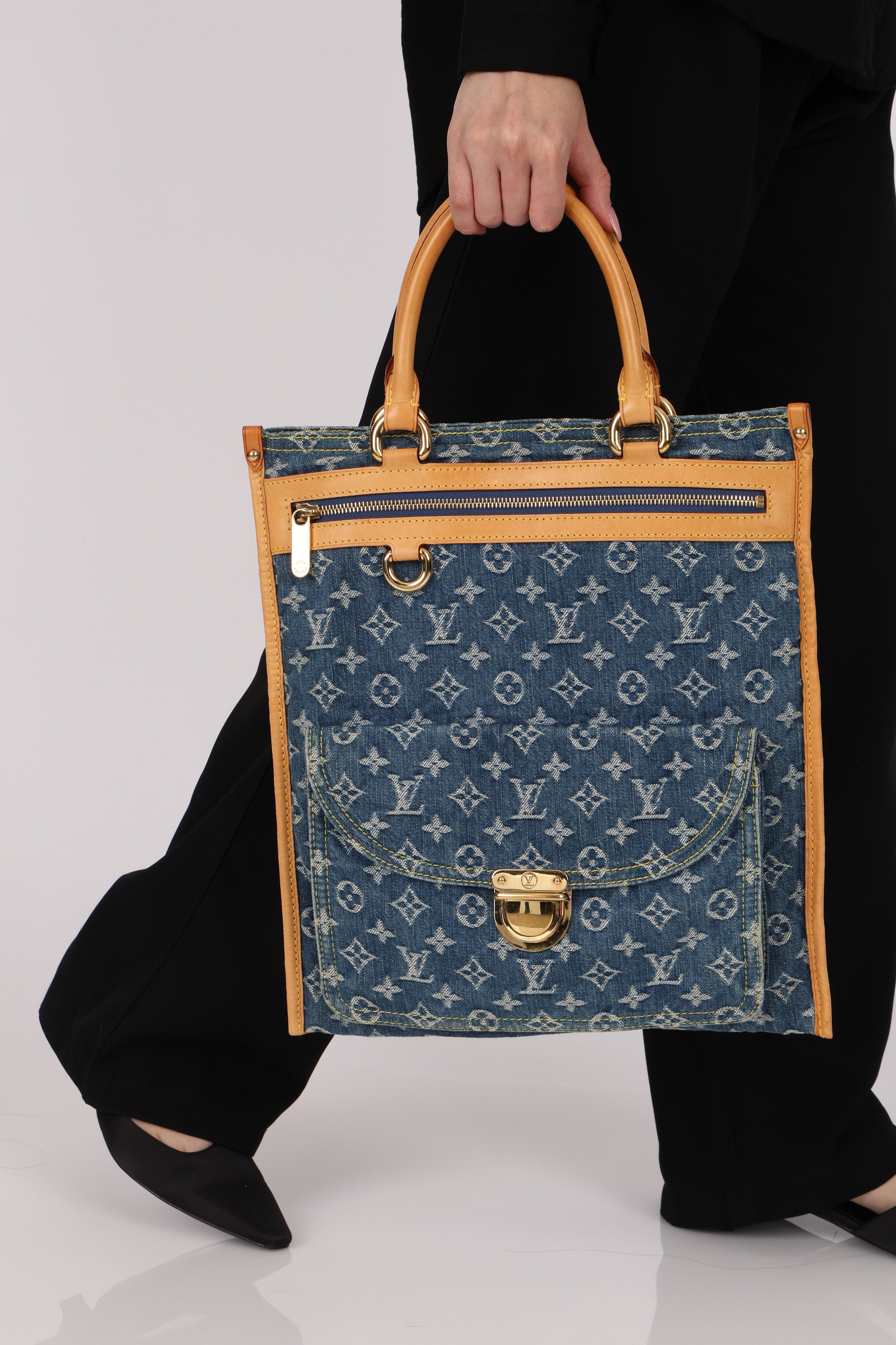 Louis Vuitton Monogram Denim Sac Plat
