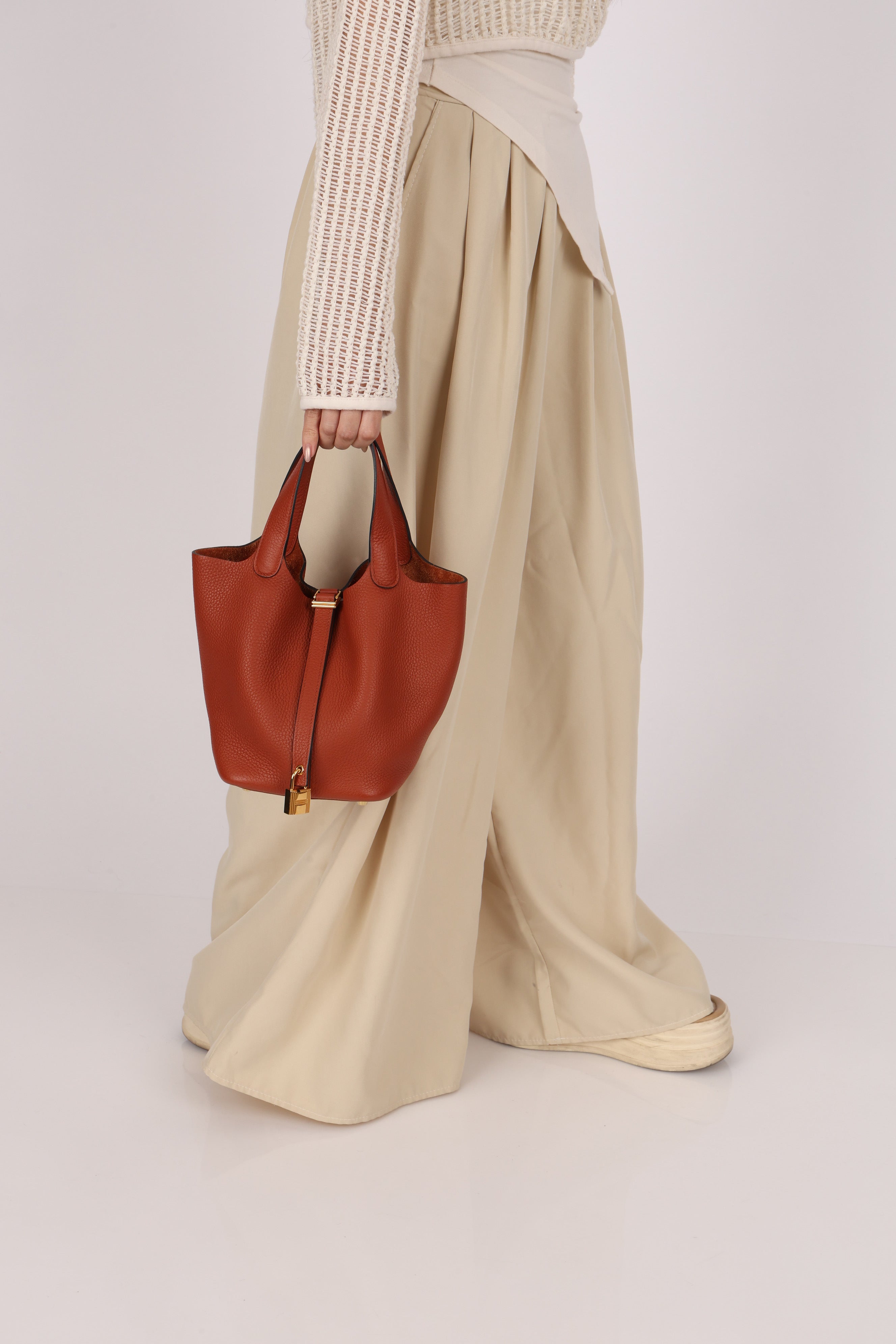 Hermès Picotin 18 Orange Clemence GHW