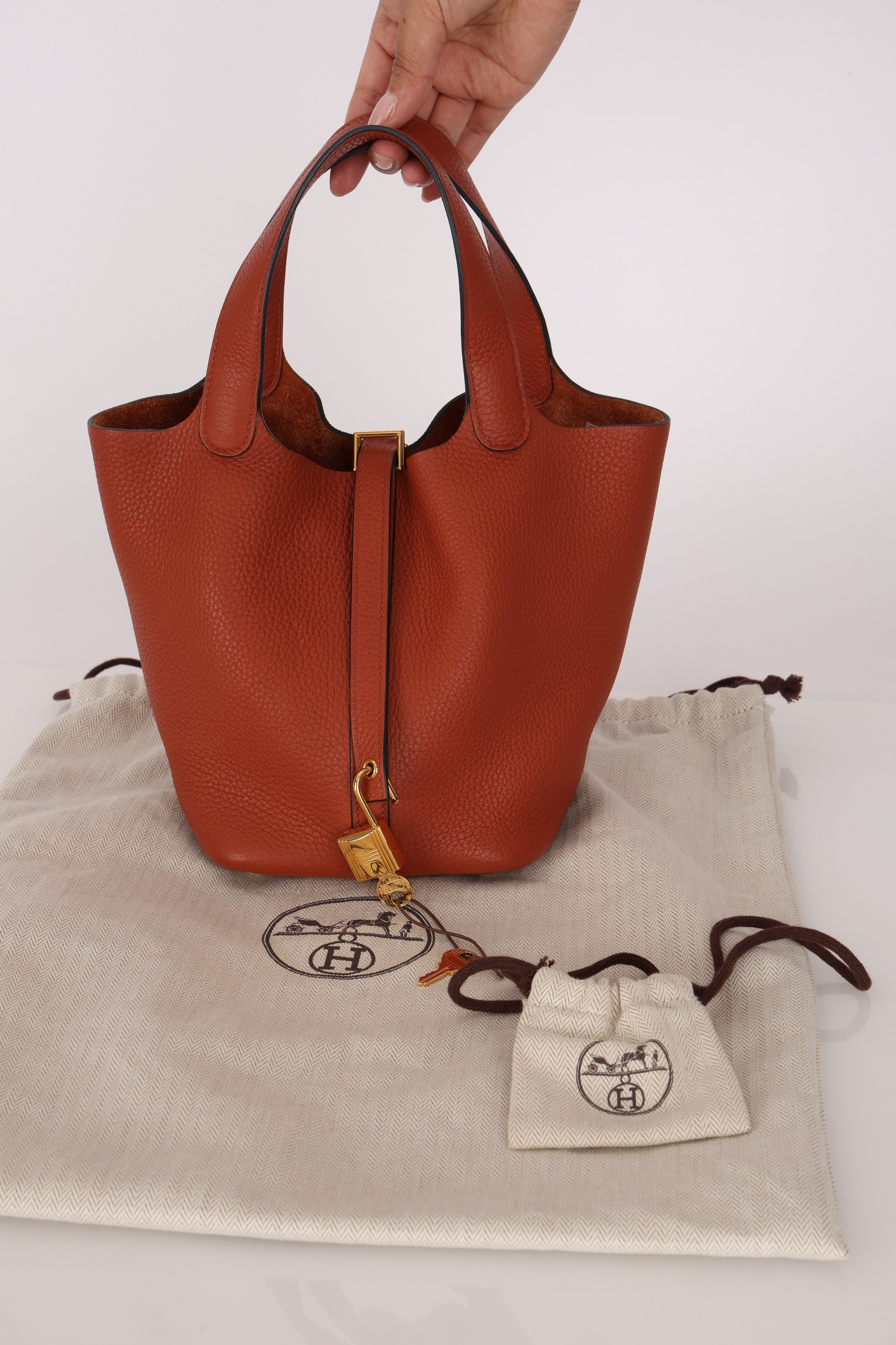 Hermès Picotin 18 Orange Clemence GHW