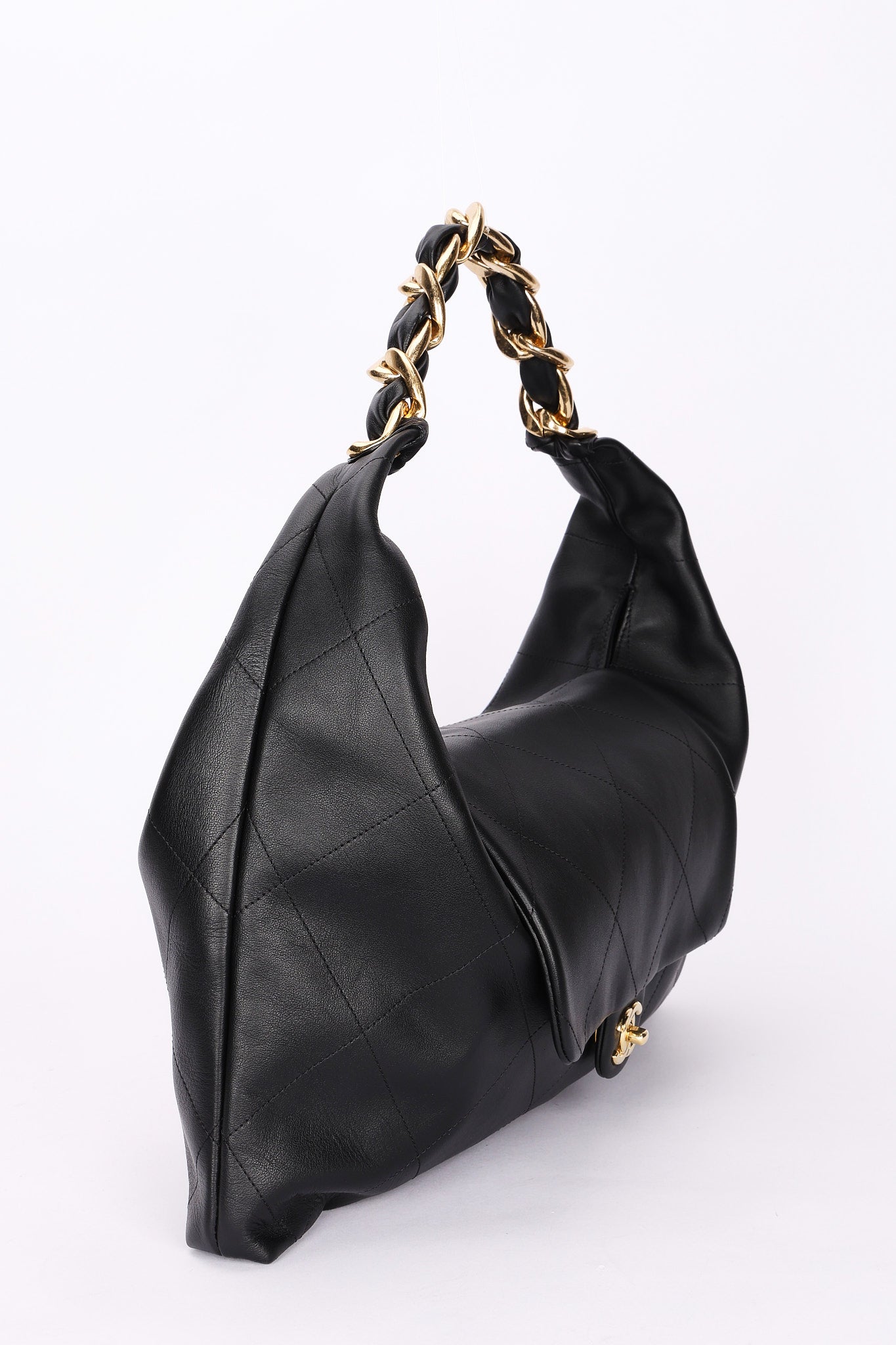 Chanel Maxi CC Hobo Black Calfskin 2025 AGHW