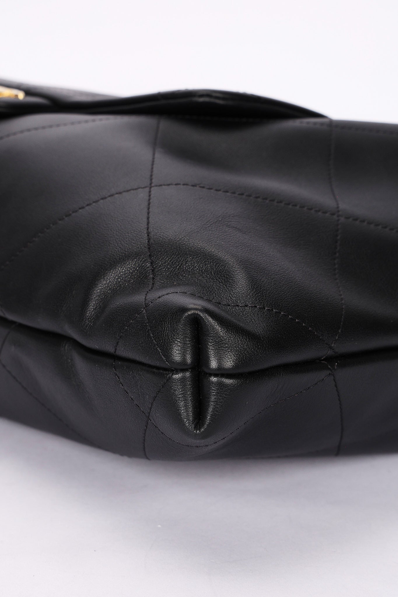Chanel Maxi CC Hobo Black Calfskin 2025 AGHW