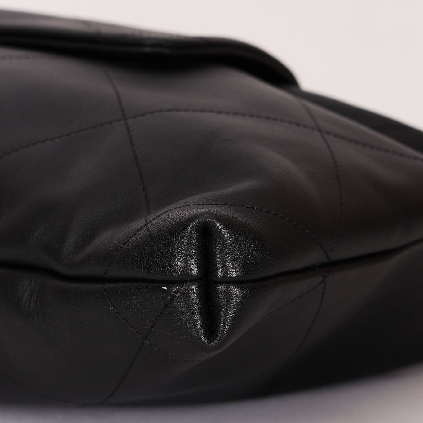 Chanel Maxi CC Hobo Black Calfskin AGHW