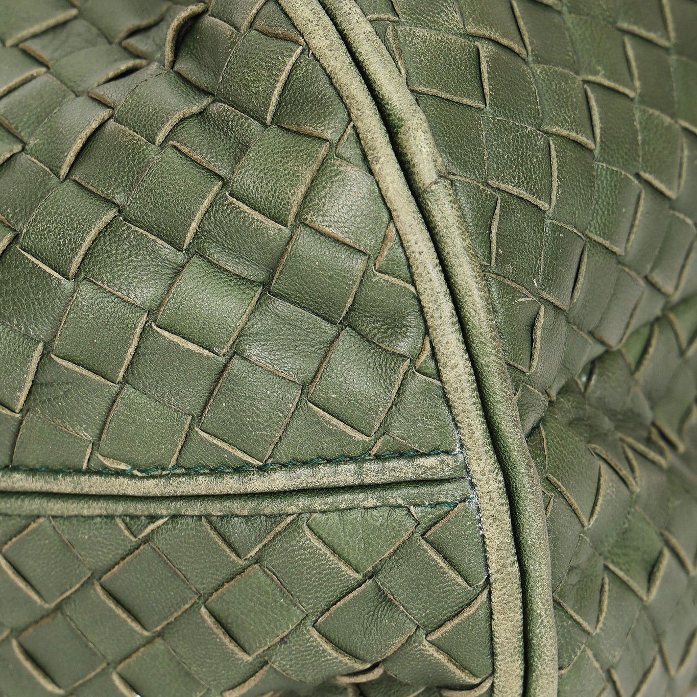 Bottega Veneta Intrecciato Shoulder Bag Green