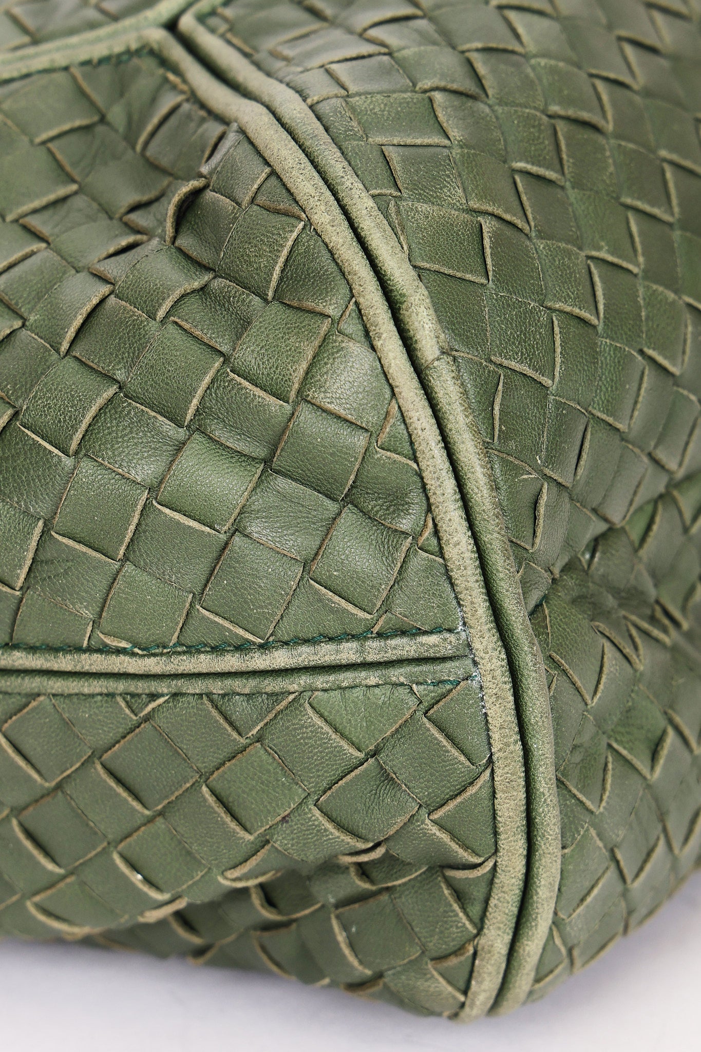 Bottega Veneta Intrecciato Shoulder Bag Green