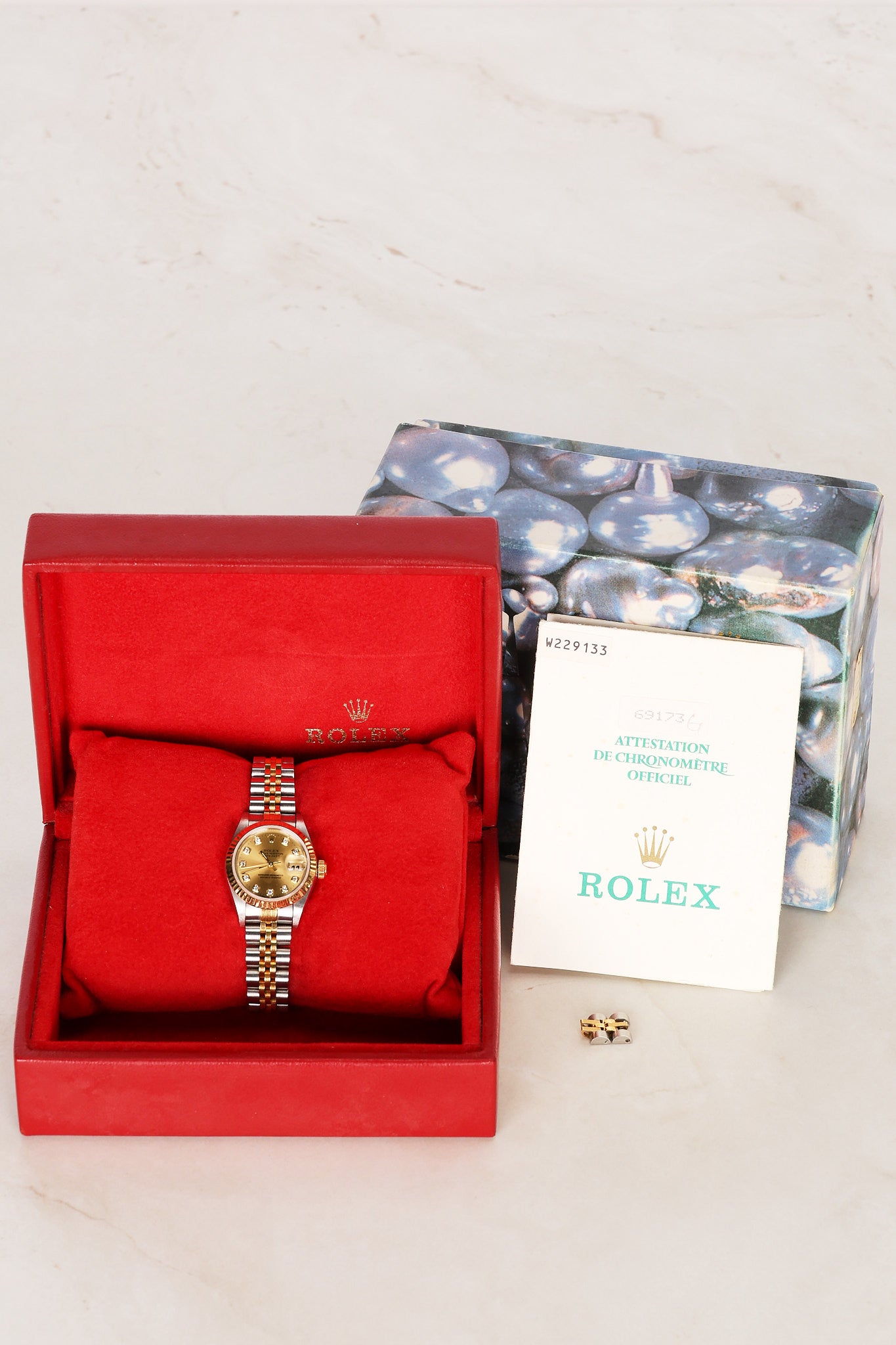 Rolex Datejust 26mm 6917 Champagne Diamond Dial Fluted Bezel Two Tone Yellow Gold Jubilee Bracelet