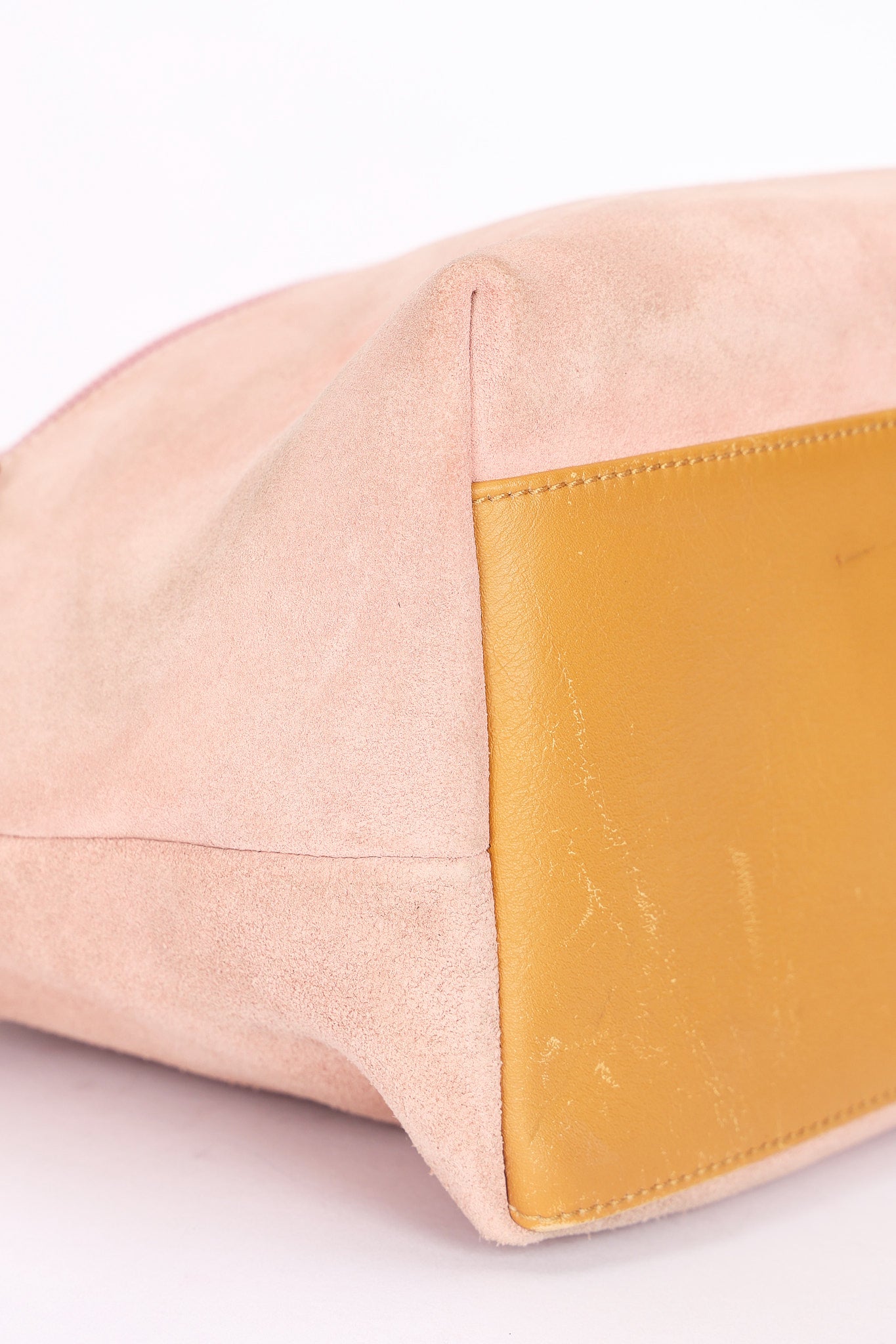 Gucci Shoulder Bag Pink Suede