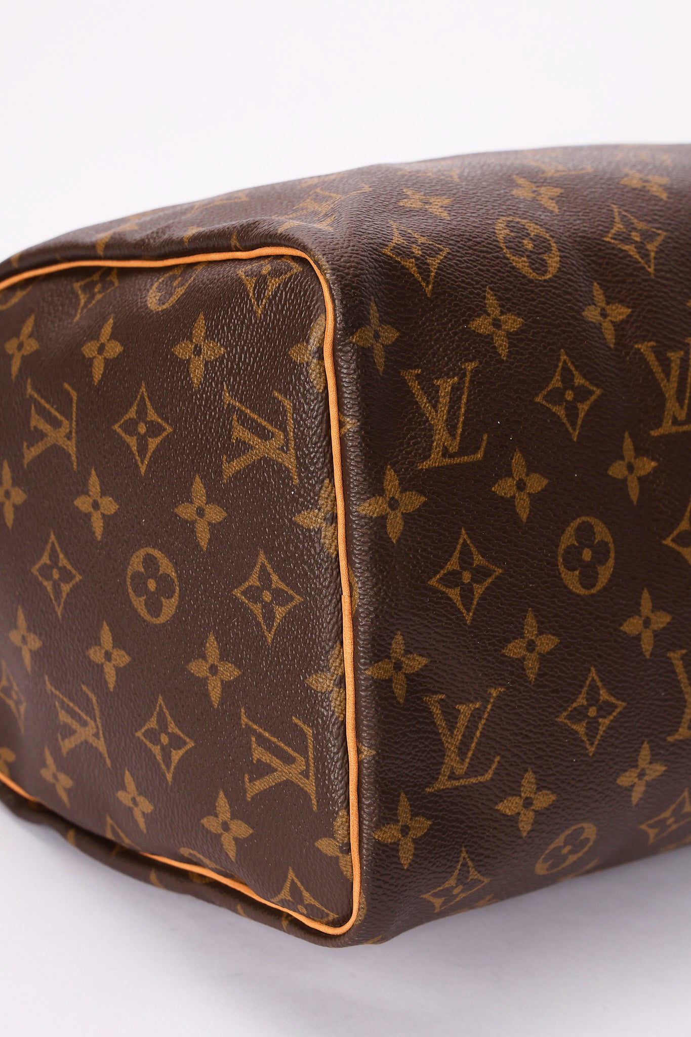 Louis Vuitton Monogram Speedy 30