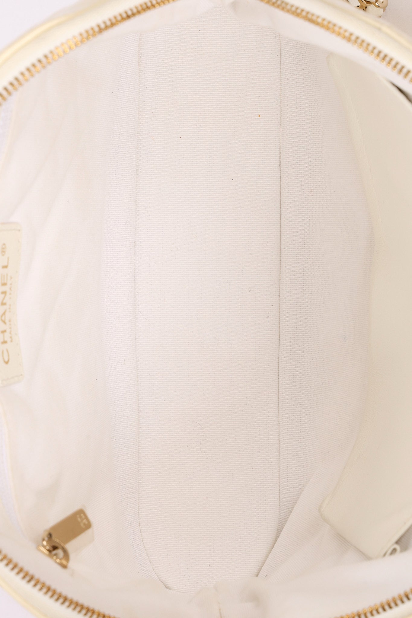 Chanel Dome Shoulder Bag White Patent GHW
