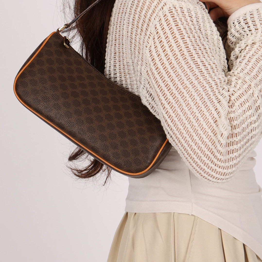 Celine Macadam Pochette