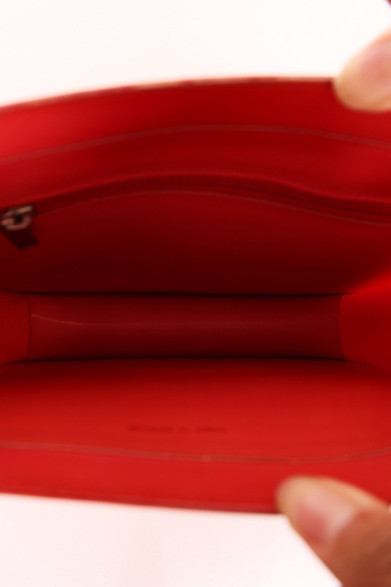Chanel (Double-Sided Coral Logo Shoulder Bag)