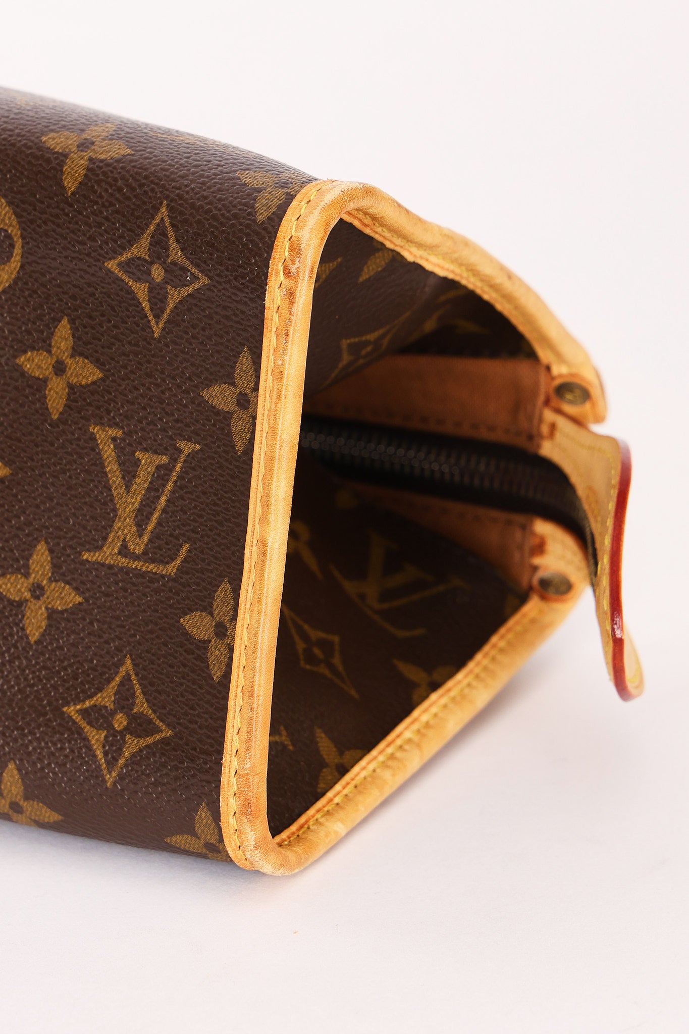 Louis Vuitton Monogram Popincourt