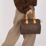 Louis Vuitton Monogram Speedy 25