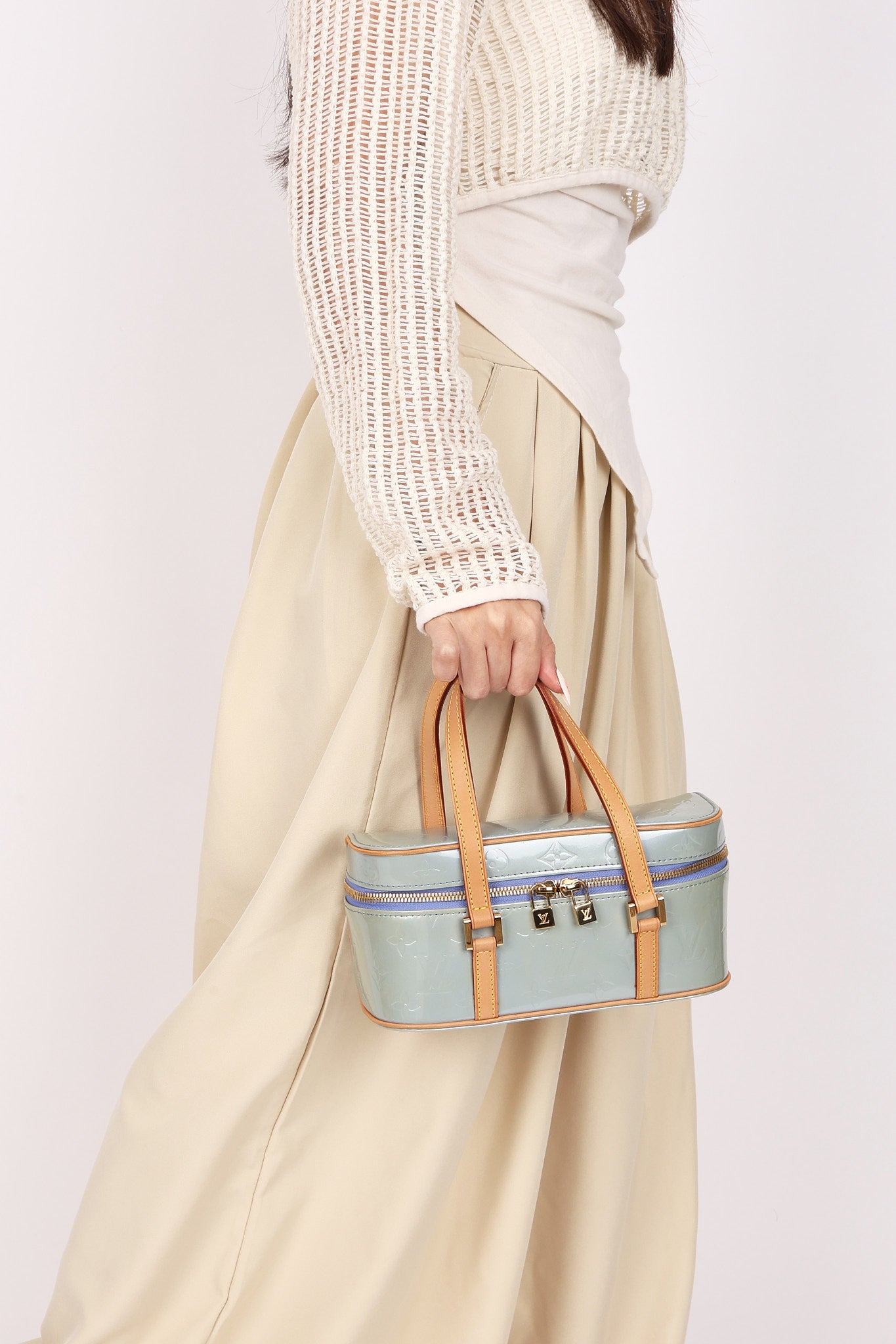 Louis Vuitton Monogram Vernis Shoulder Bag Baby Blue