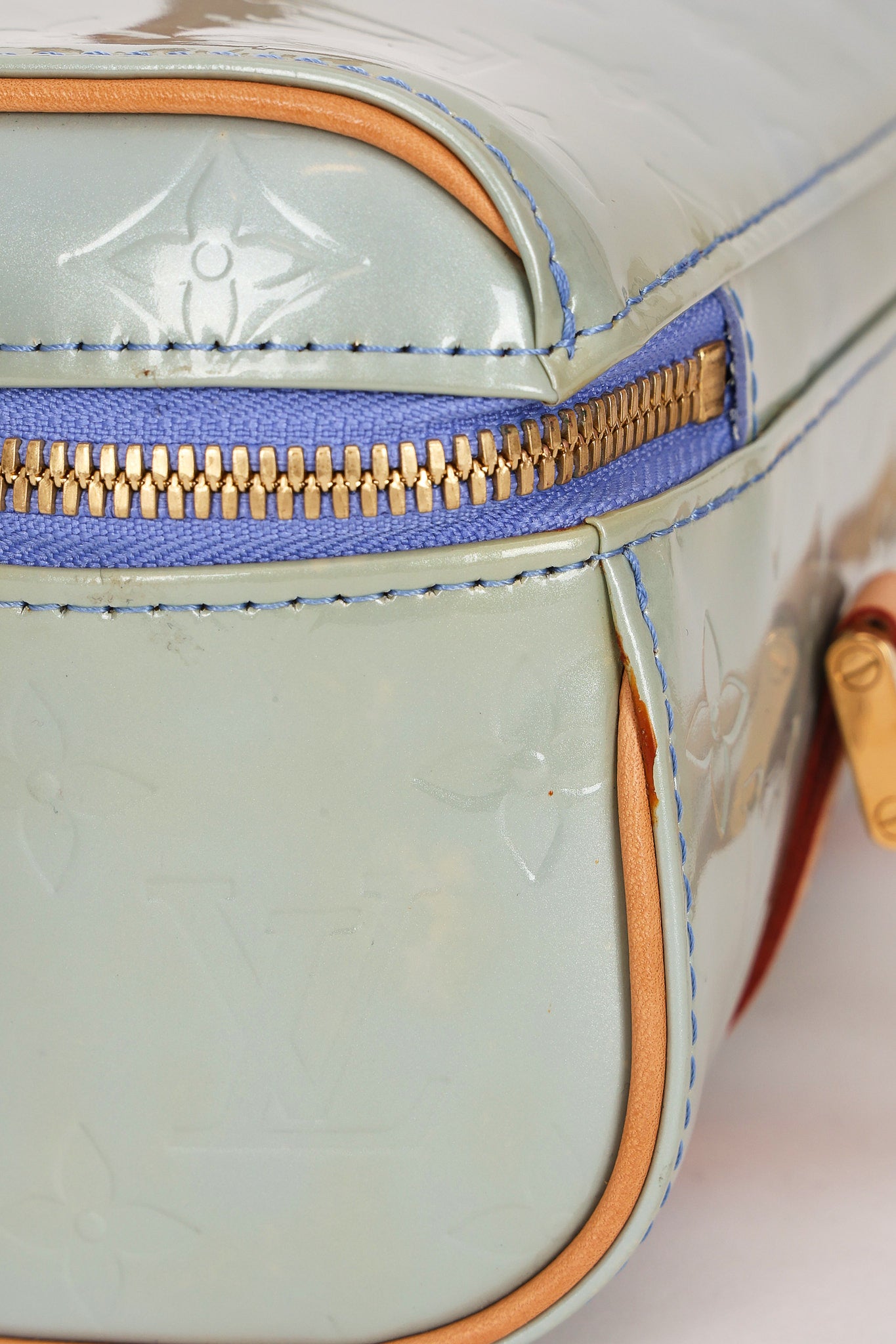 Louis Vuitton Monogram Vernis Shoulder Bag Baby Blue