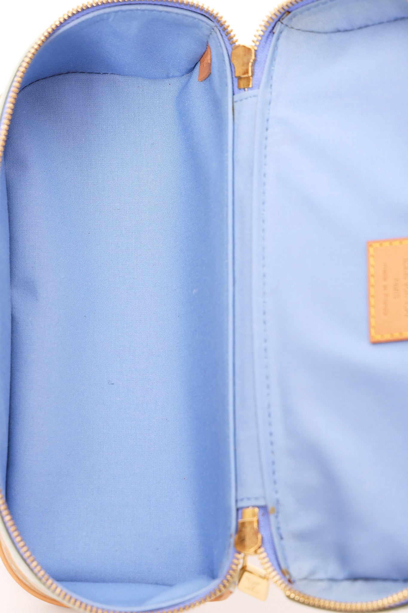 Louis Vuitton Monogram Vernis Shoulder Bag Baby Blue