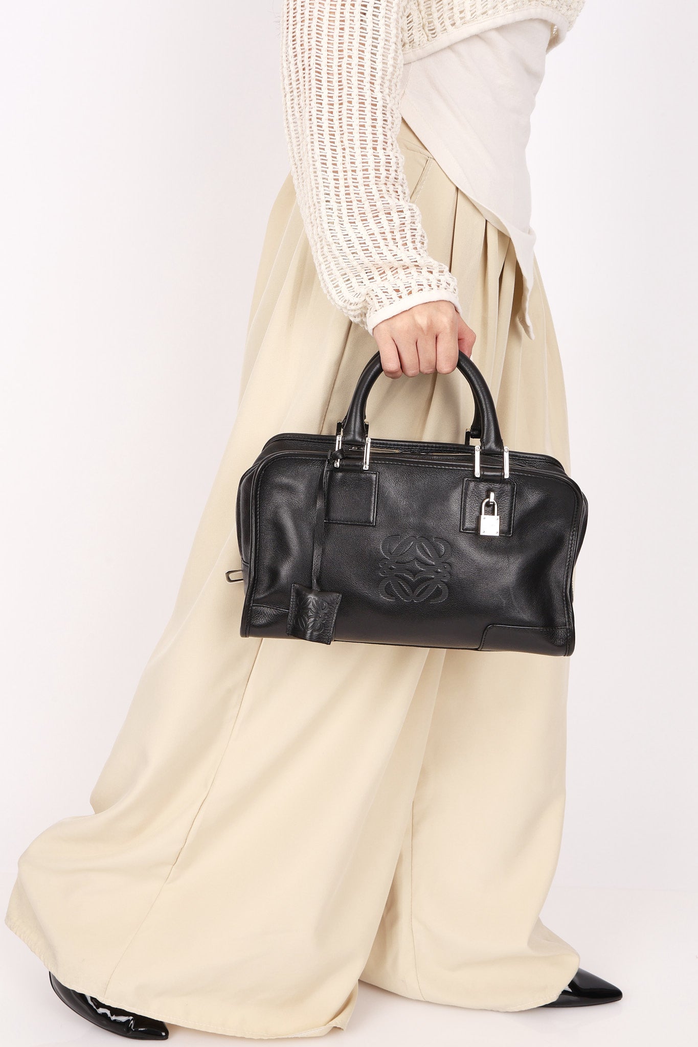 Loewe Amazona 28 Black