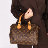 Louis Vuitton Monogram Speedy 25
