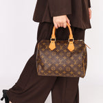 Louis Vuitton Monogram Speedy 25