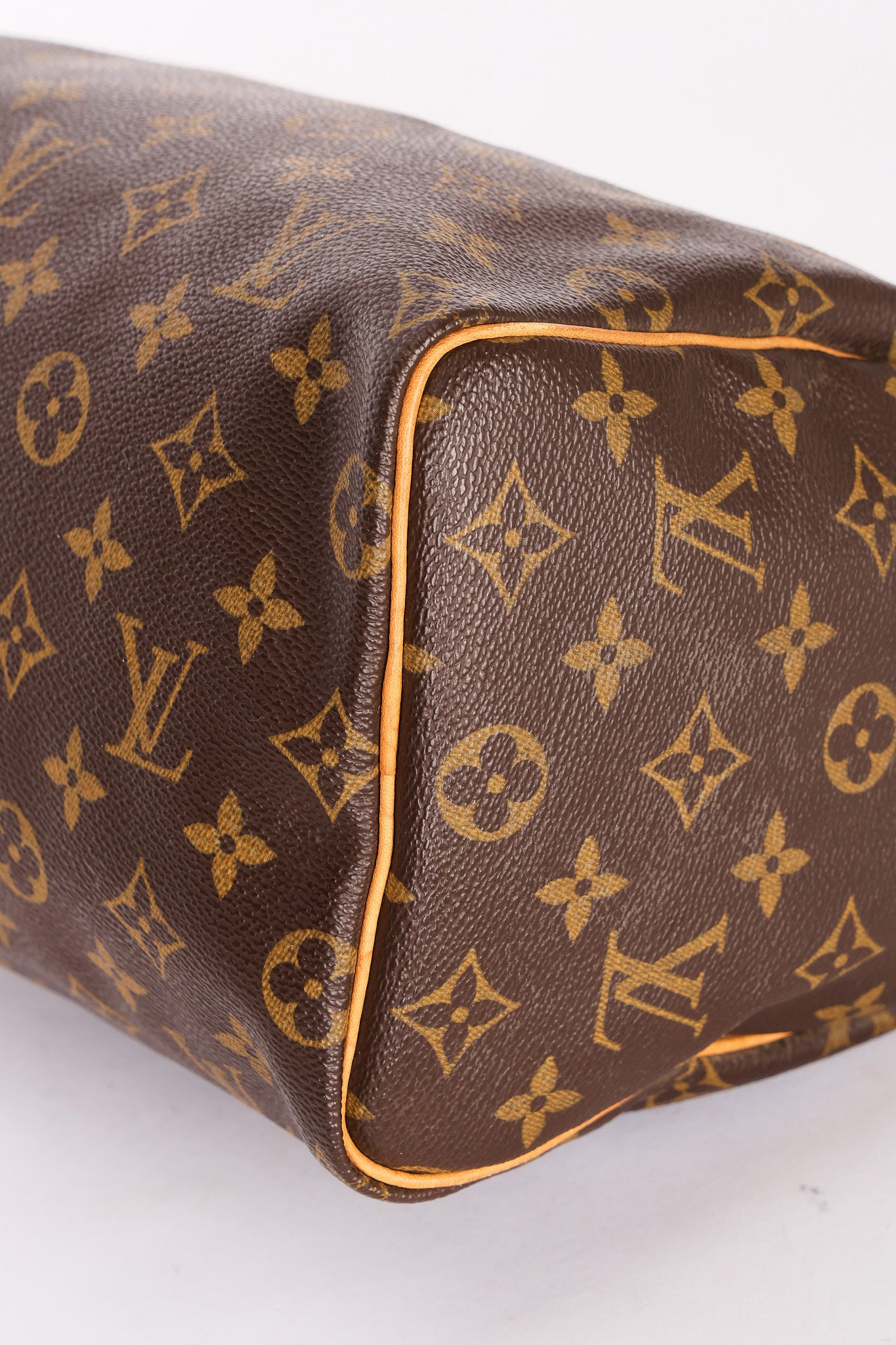 Louis Vuitton Monogram Speedy 25