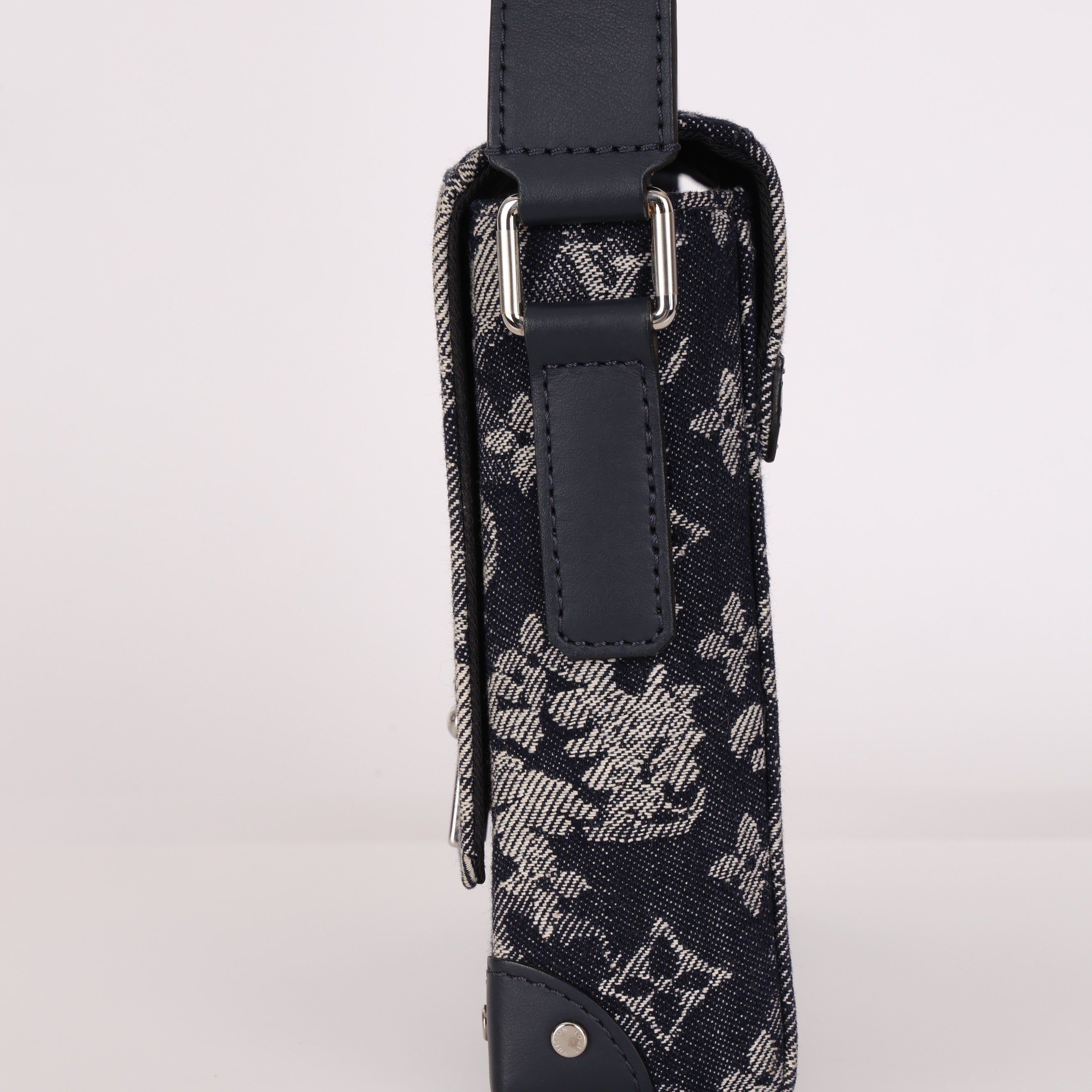 Louis Vuitton Monogram Denim Tapestry Trunk Messenger