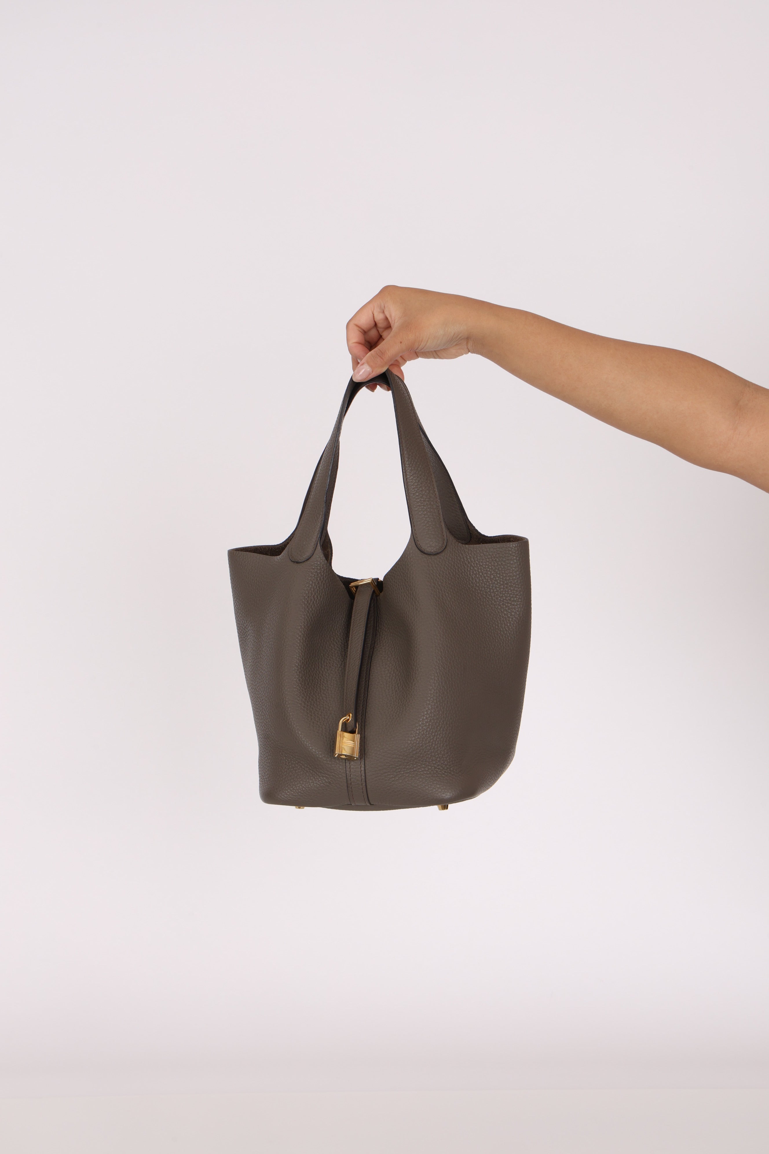 Hermès Picotin 22 Gris Clemence GHW