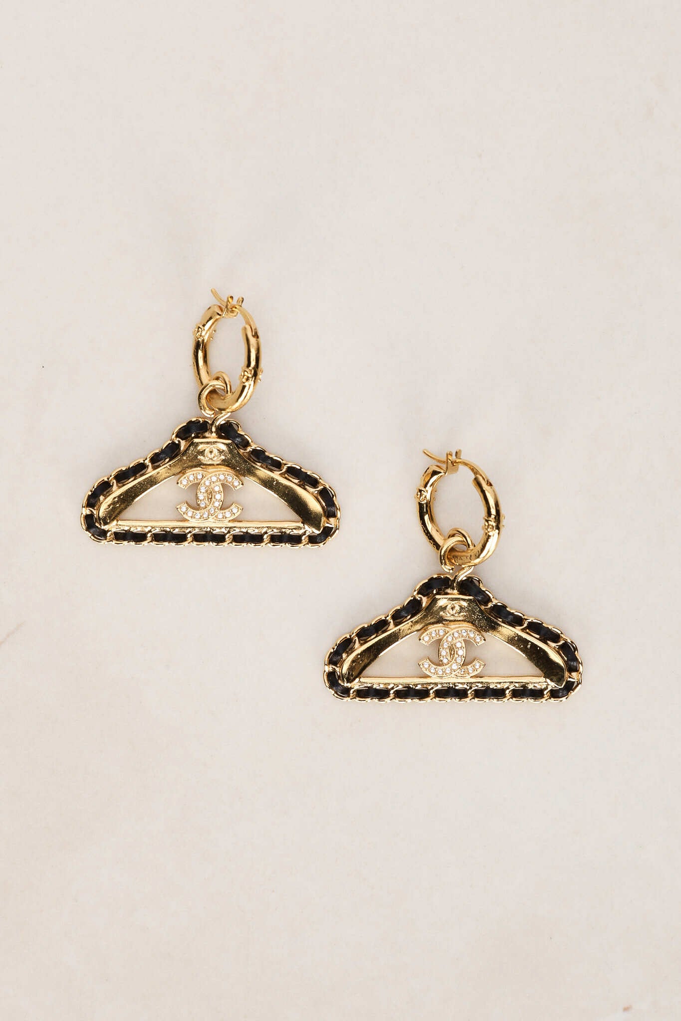 Chanel 2023 CC Hanger Motif Earrings