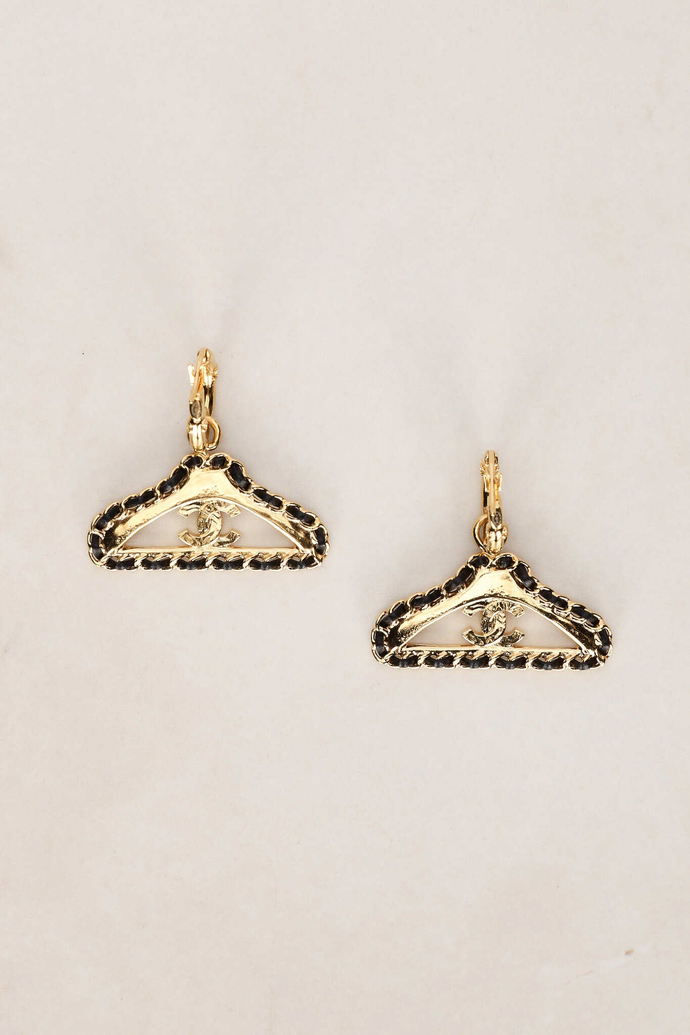Chanel 2023 CC Hanger Motif Earrings