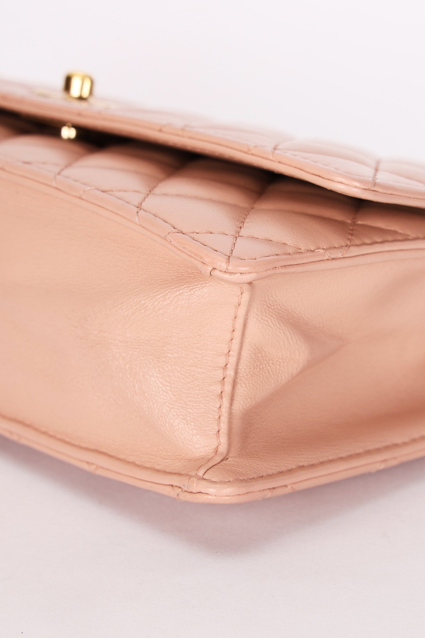 Chanel Bag Dusty Pink Calfskin AGHW