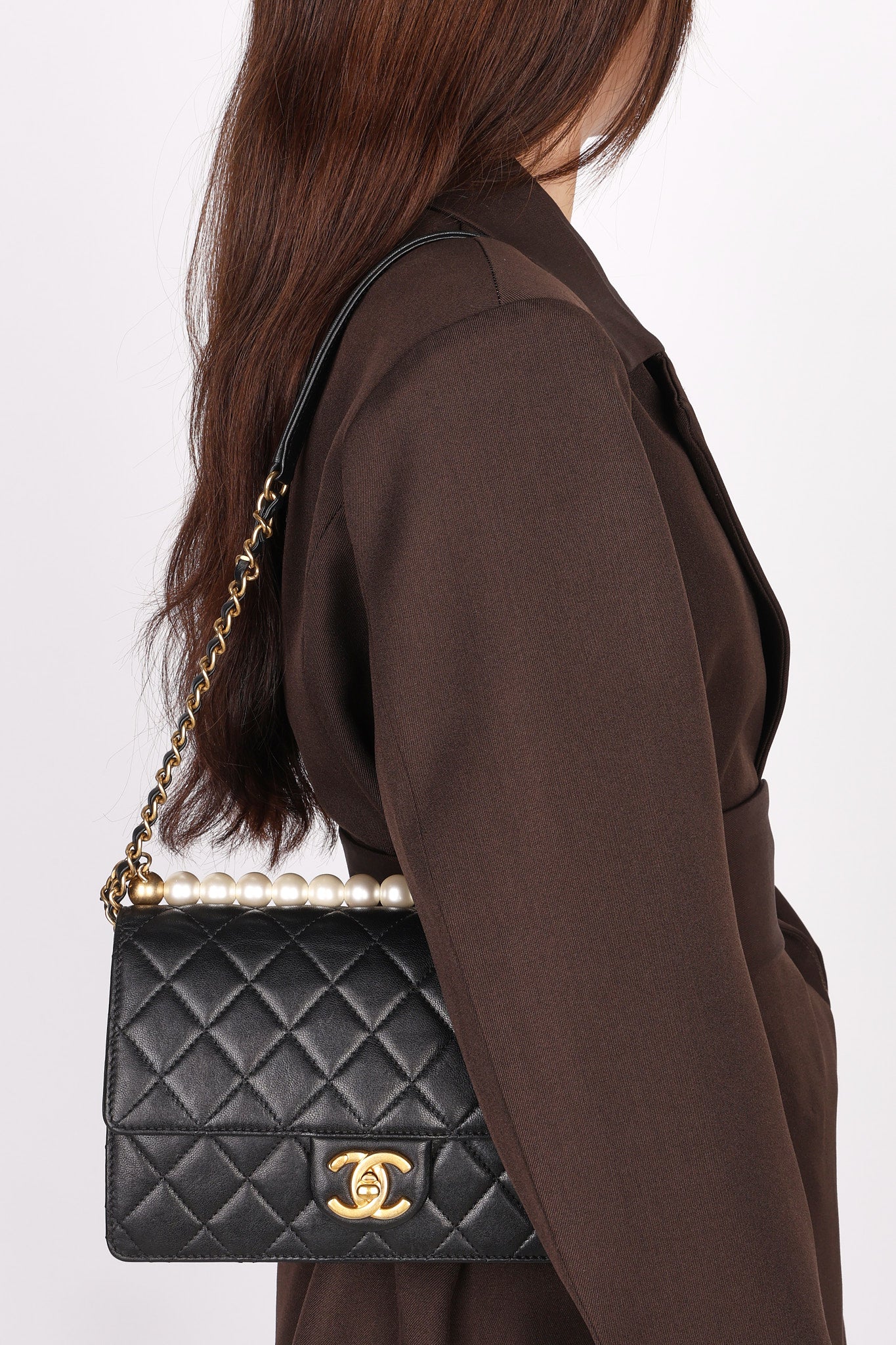 Chanel Chic Pearls Single Flap Black Calfskin AGHW