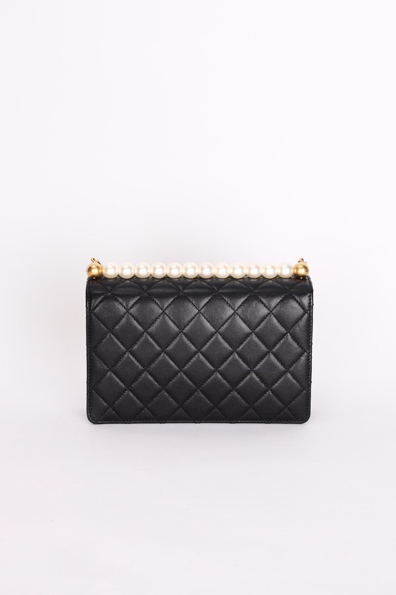 Chanel Chic Pearls Single Flap Black Calfskin AGHW