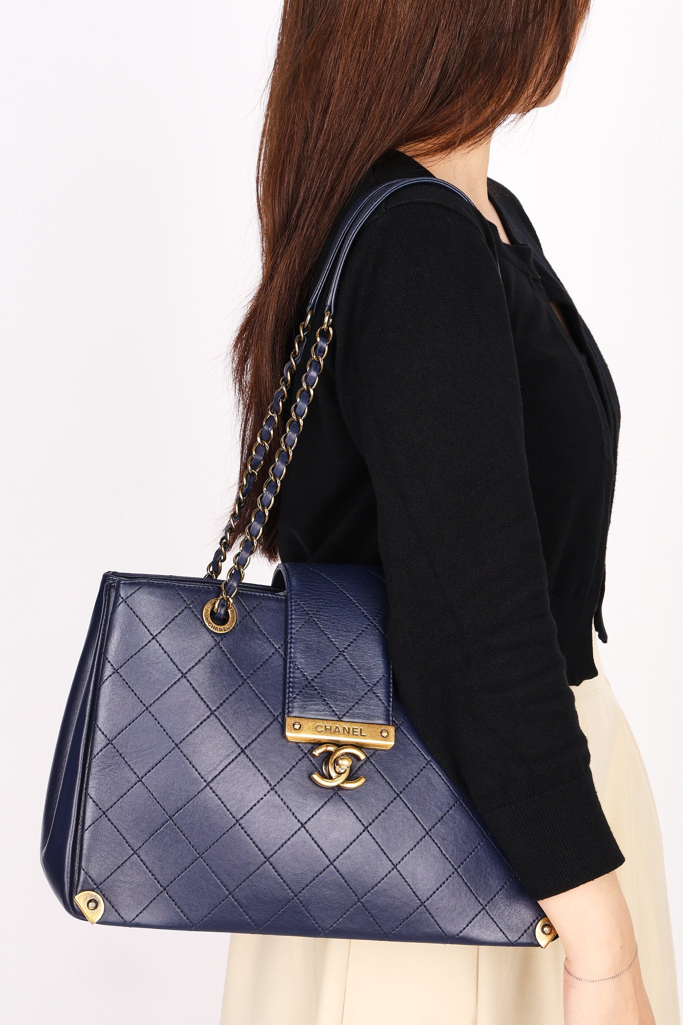 Chanel Bag Navy Calfskin AGHW