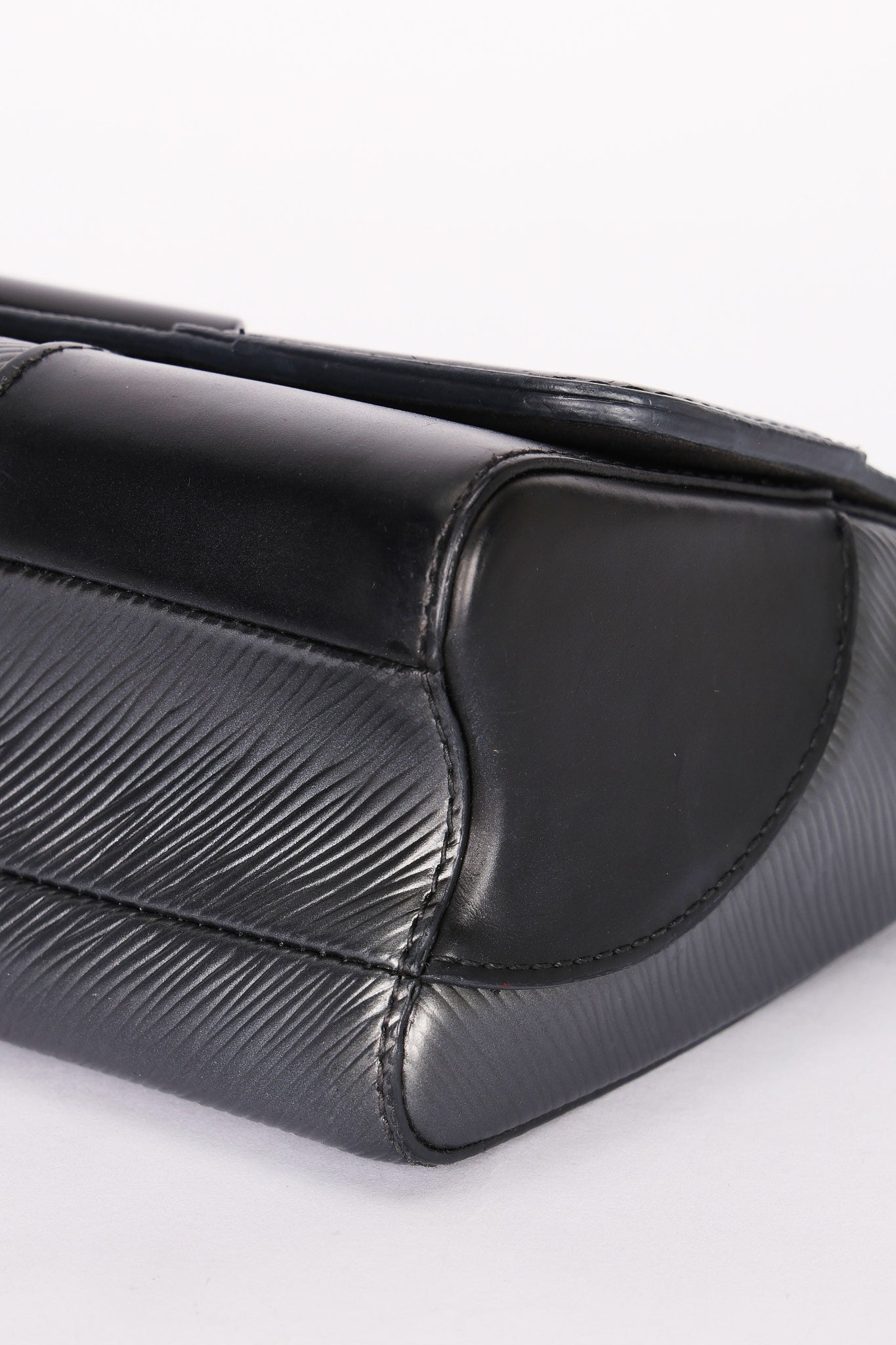 Louis Vuitton Epi Twist Shoulder Bag