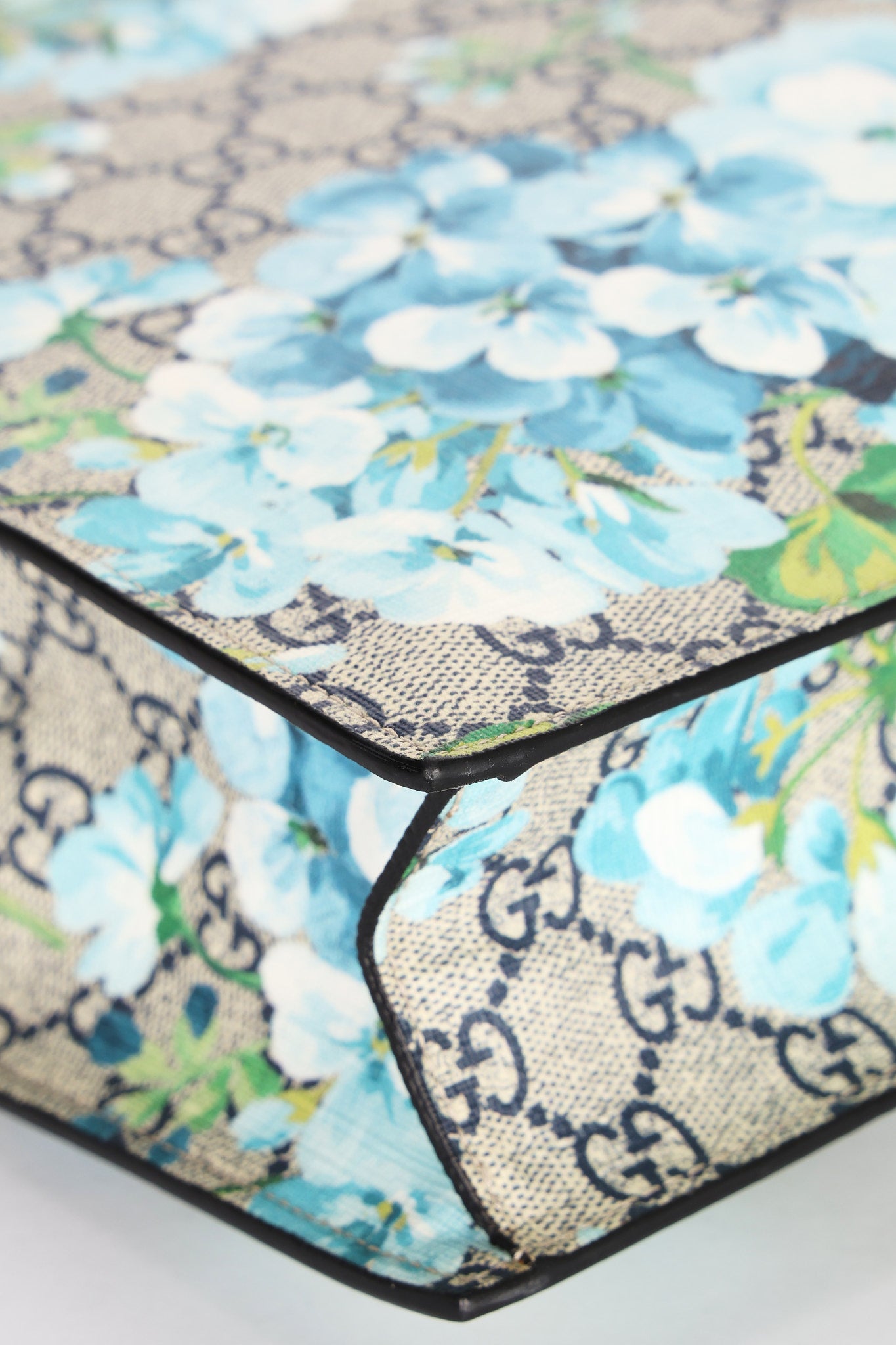 Gucci Supreme Blooms Tote