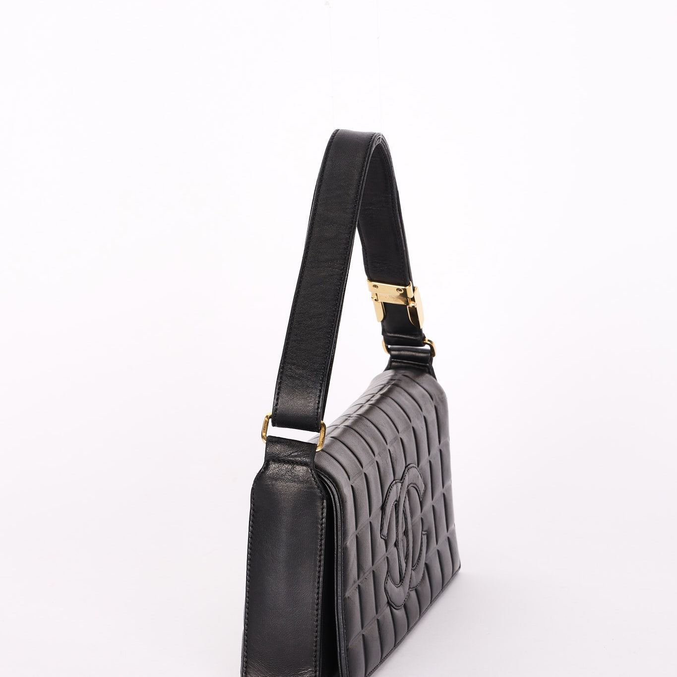 Chanel Chocolate Bar Shoulder Bag Black Calfskin GHW