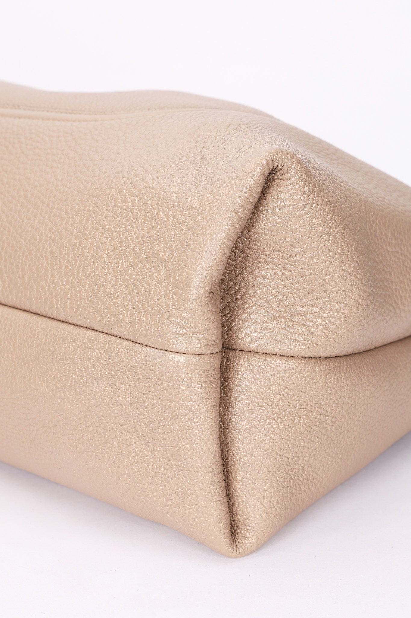 Gucci Softbit Shoulder Bag Taupe