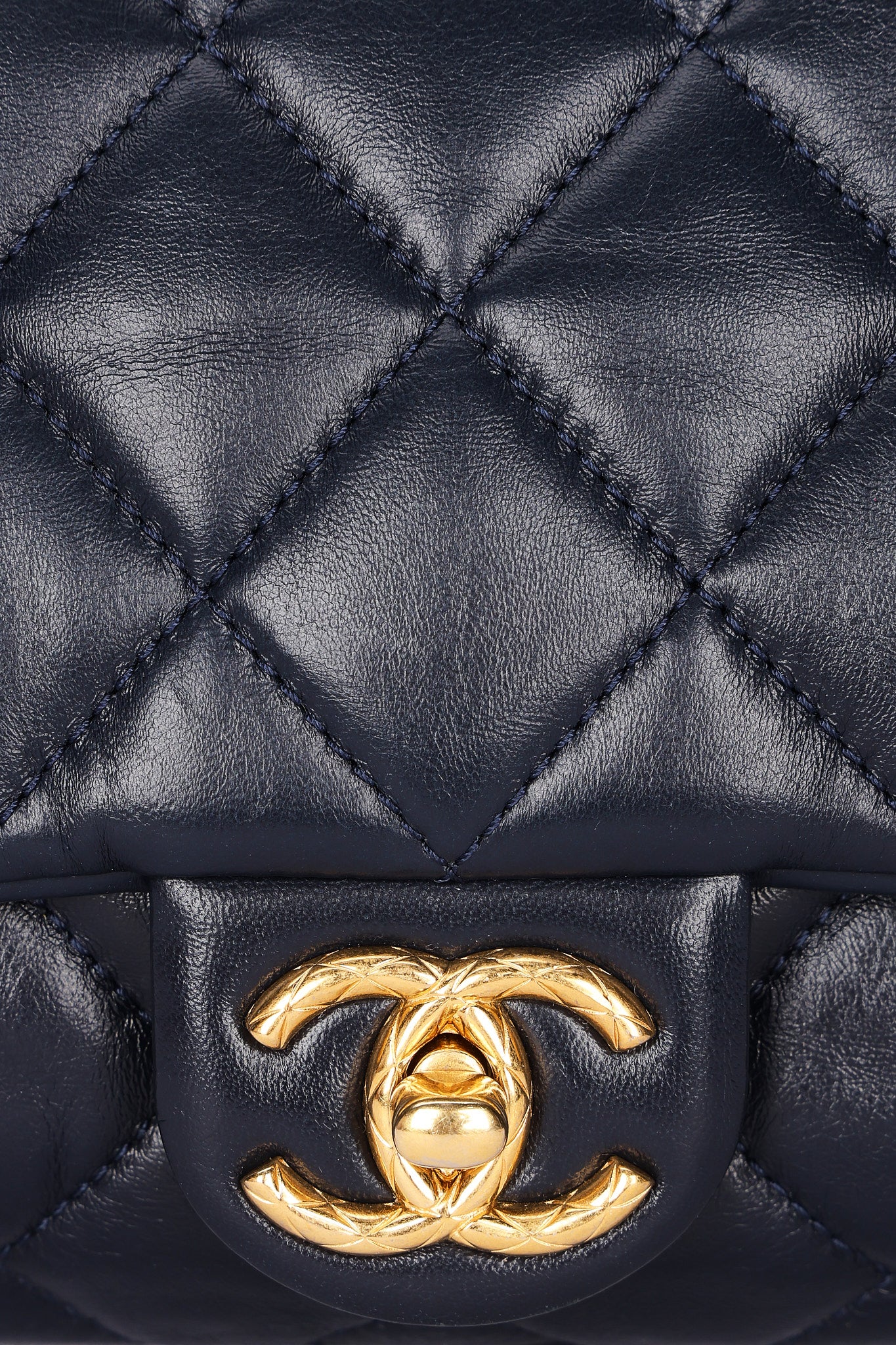 Chanel Bag Navy Lambskin AGHW