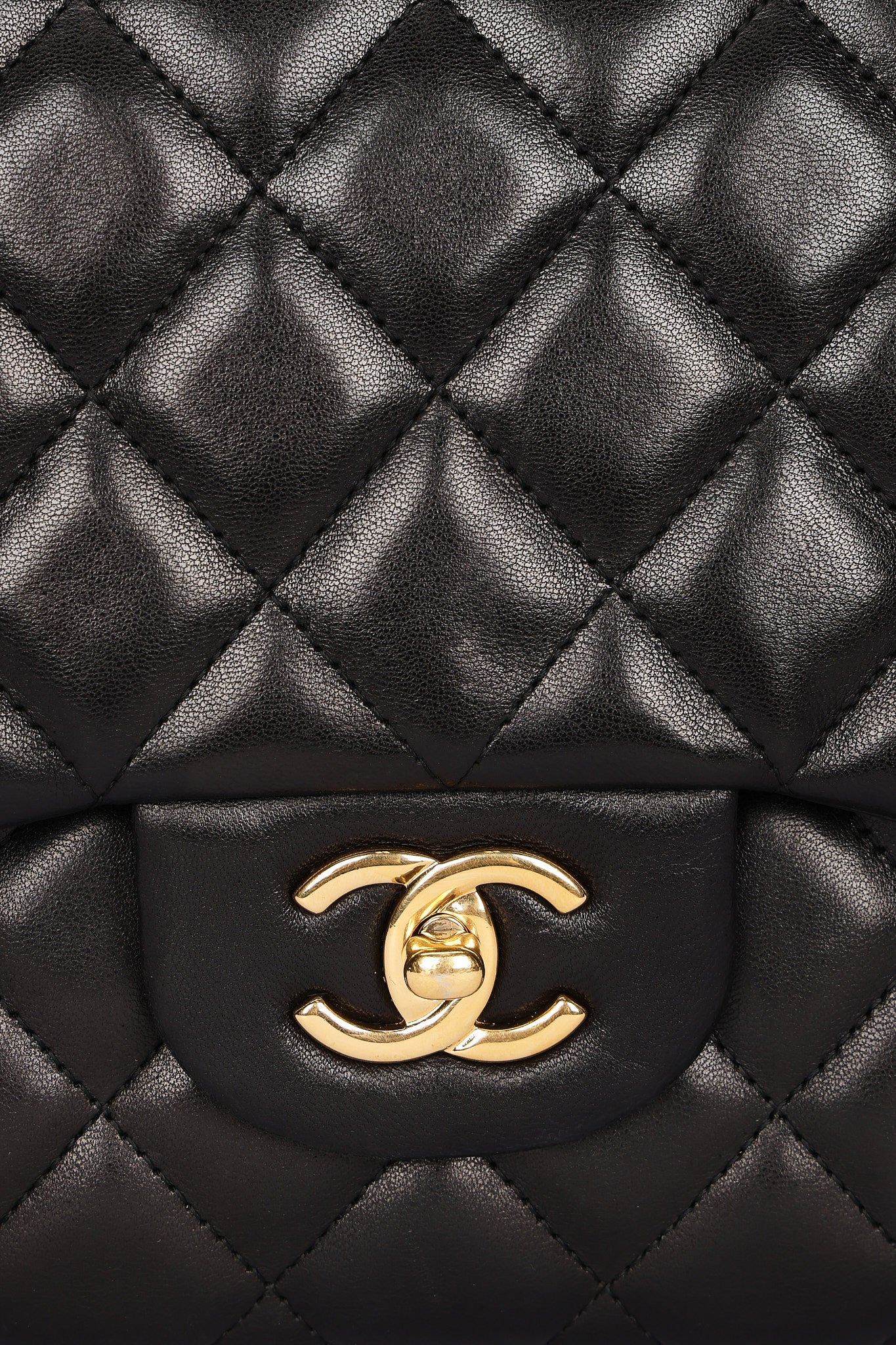 Chanel Jumbo Classic Double Flap Black Lambskin GHW