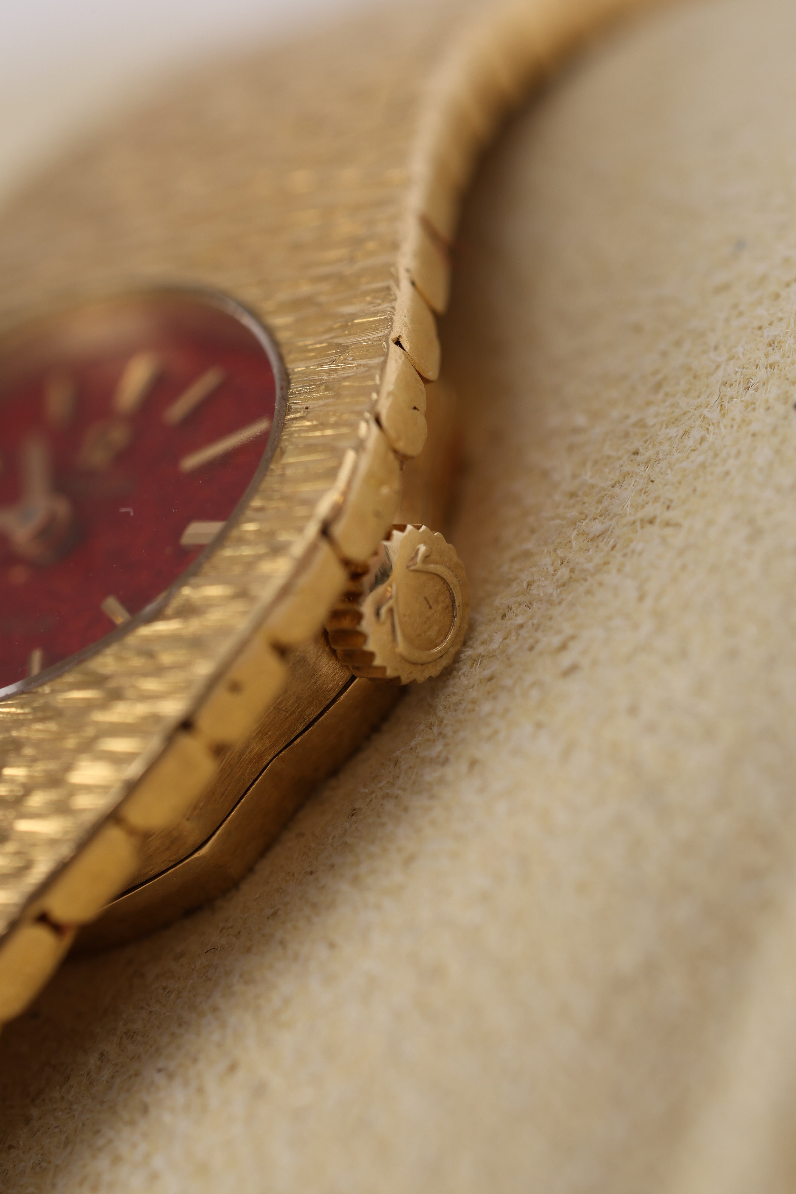 Ultra-Rare Omega De Ville 18K Yellow Gold Carnelian Watch 20mm