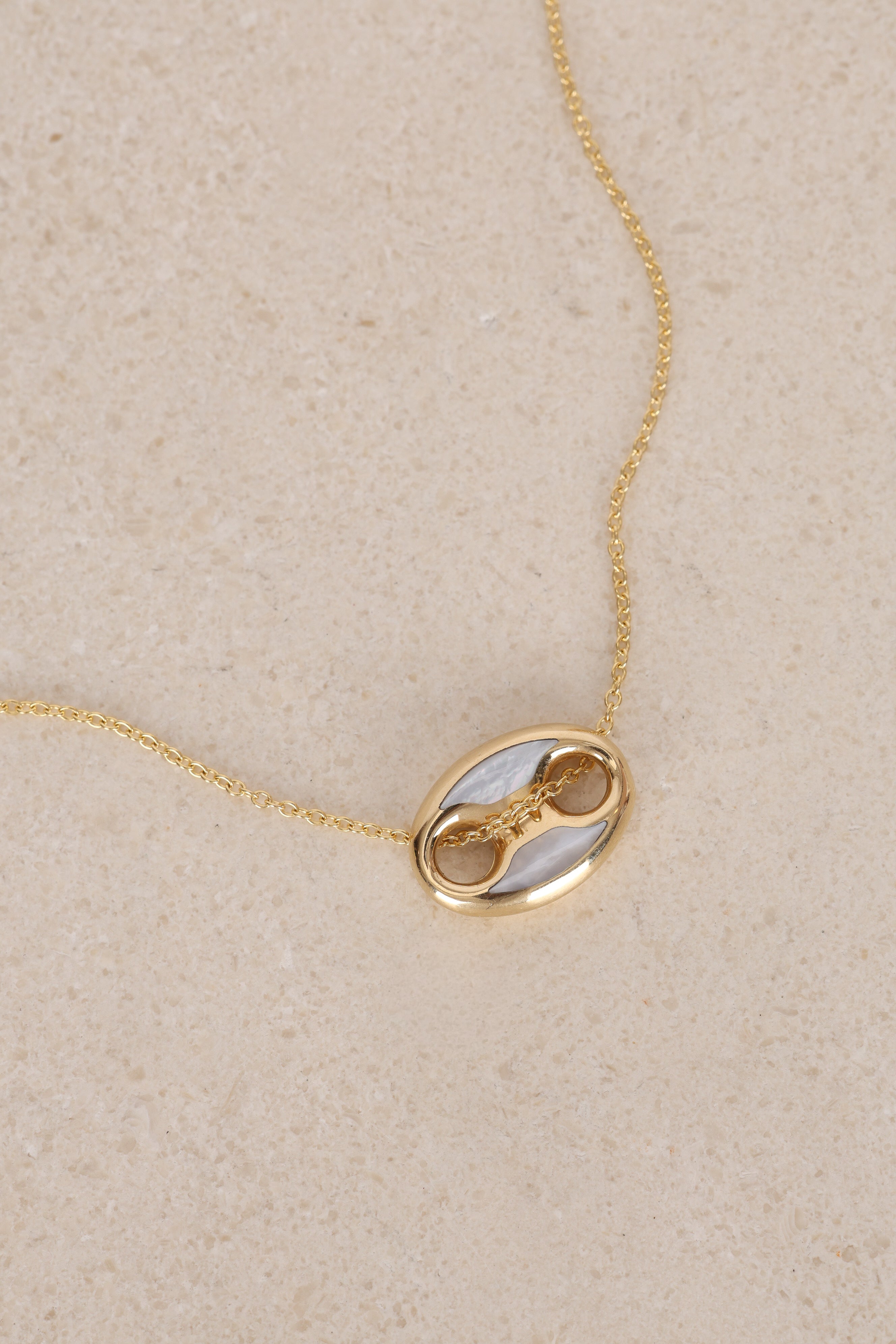 14K Yellow Gold Mother of Pearl Mariner Link Pendant Necklace