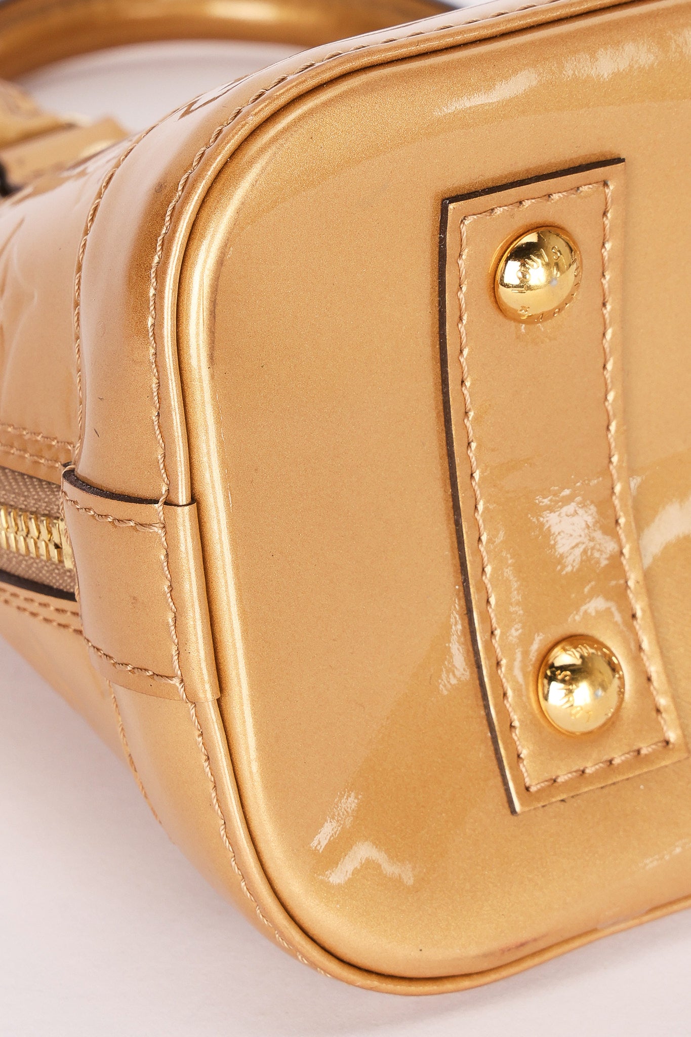 Louis Vuitton Monogram Vernis Alma BB
