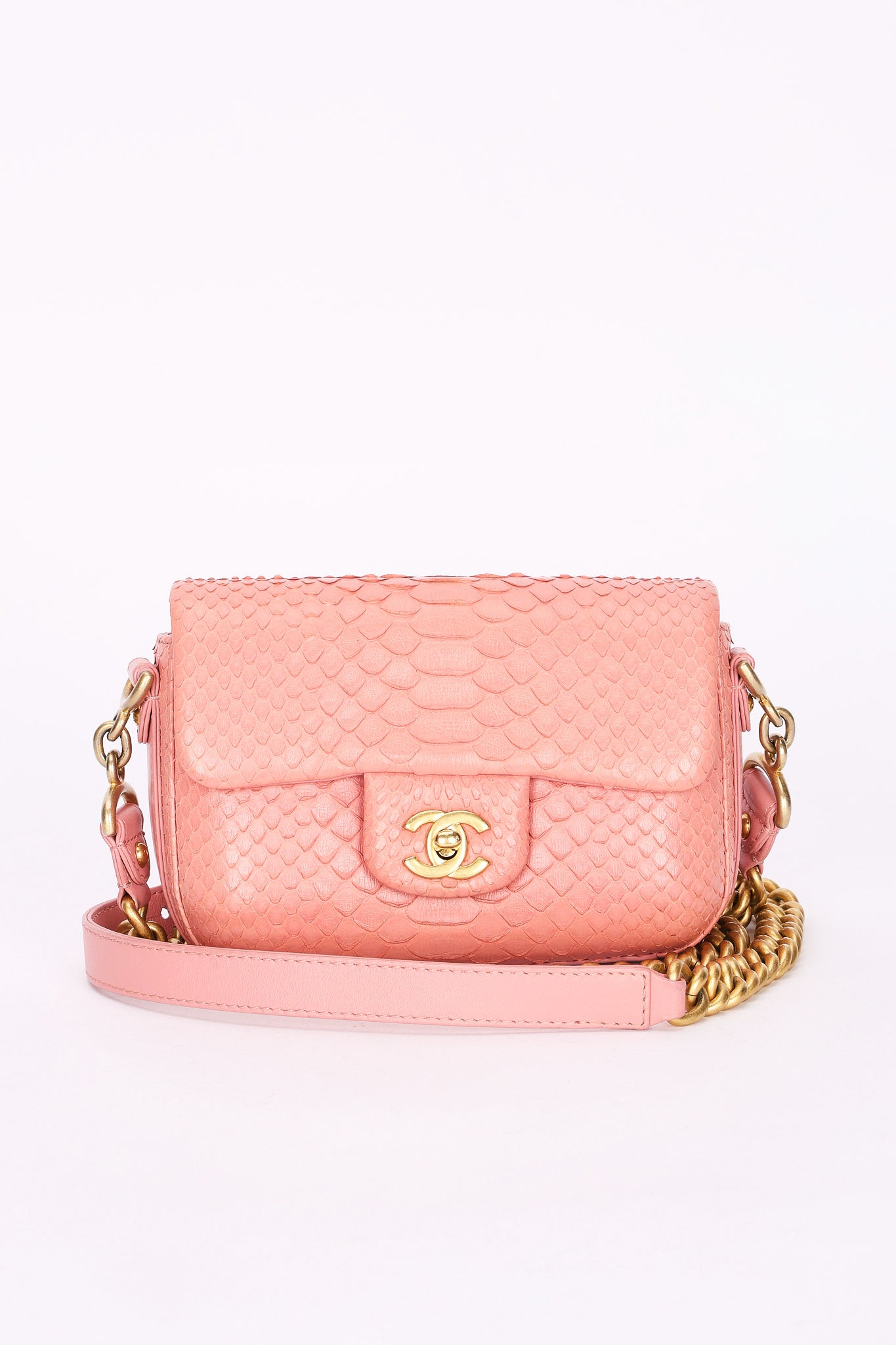 Chanel Bag Pink Lizard AGHW