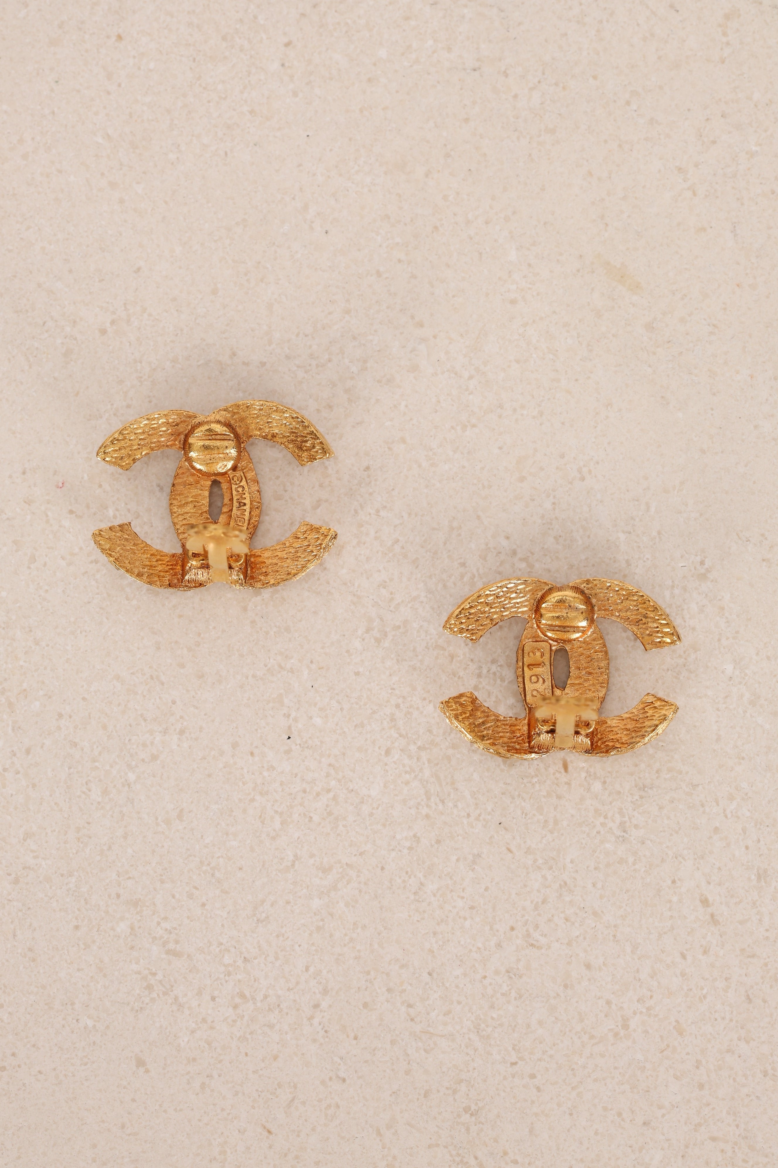 Chanel 70s-80s Woven Motif CC Clip-On Earrings