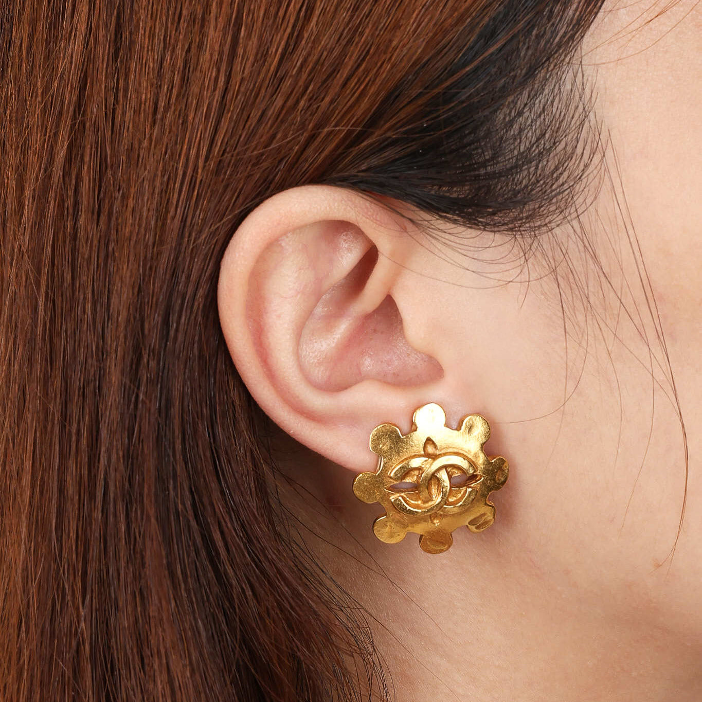Chanel 1994 CC Logo Flower Clip-On Earrings