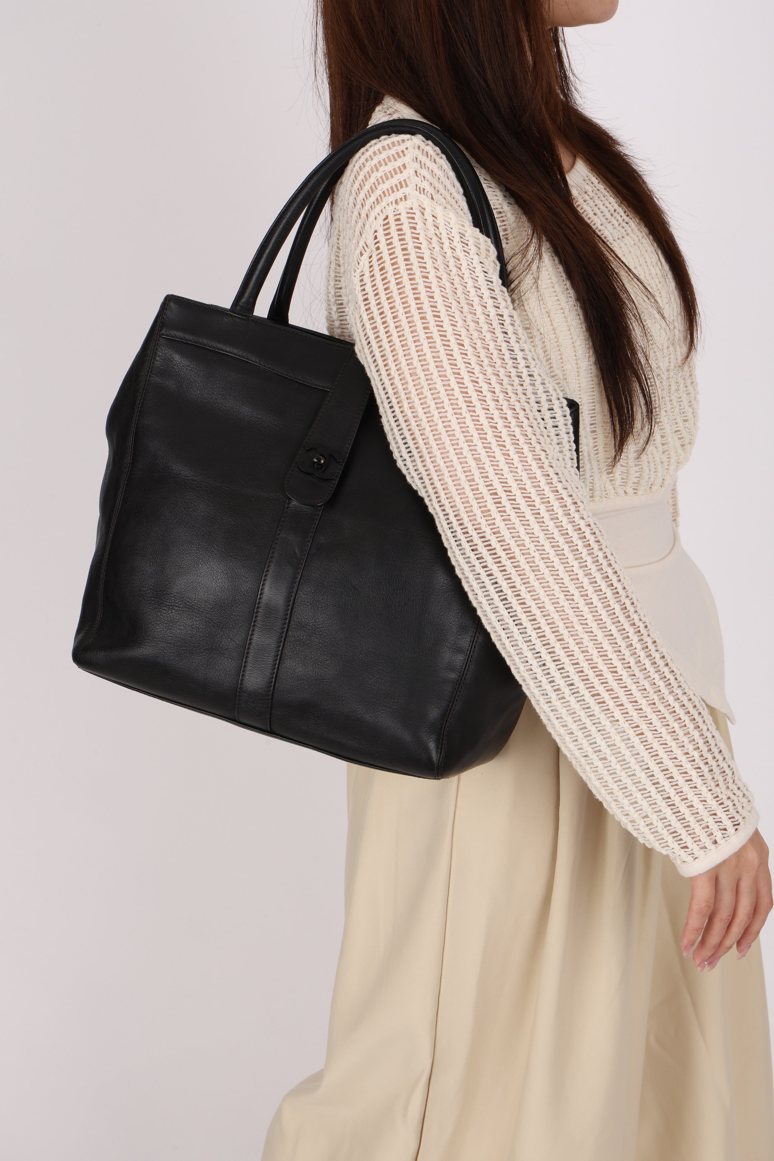 Chanel Incognito Turnlock Tote Black Calfskin 1999 BHW