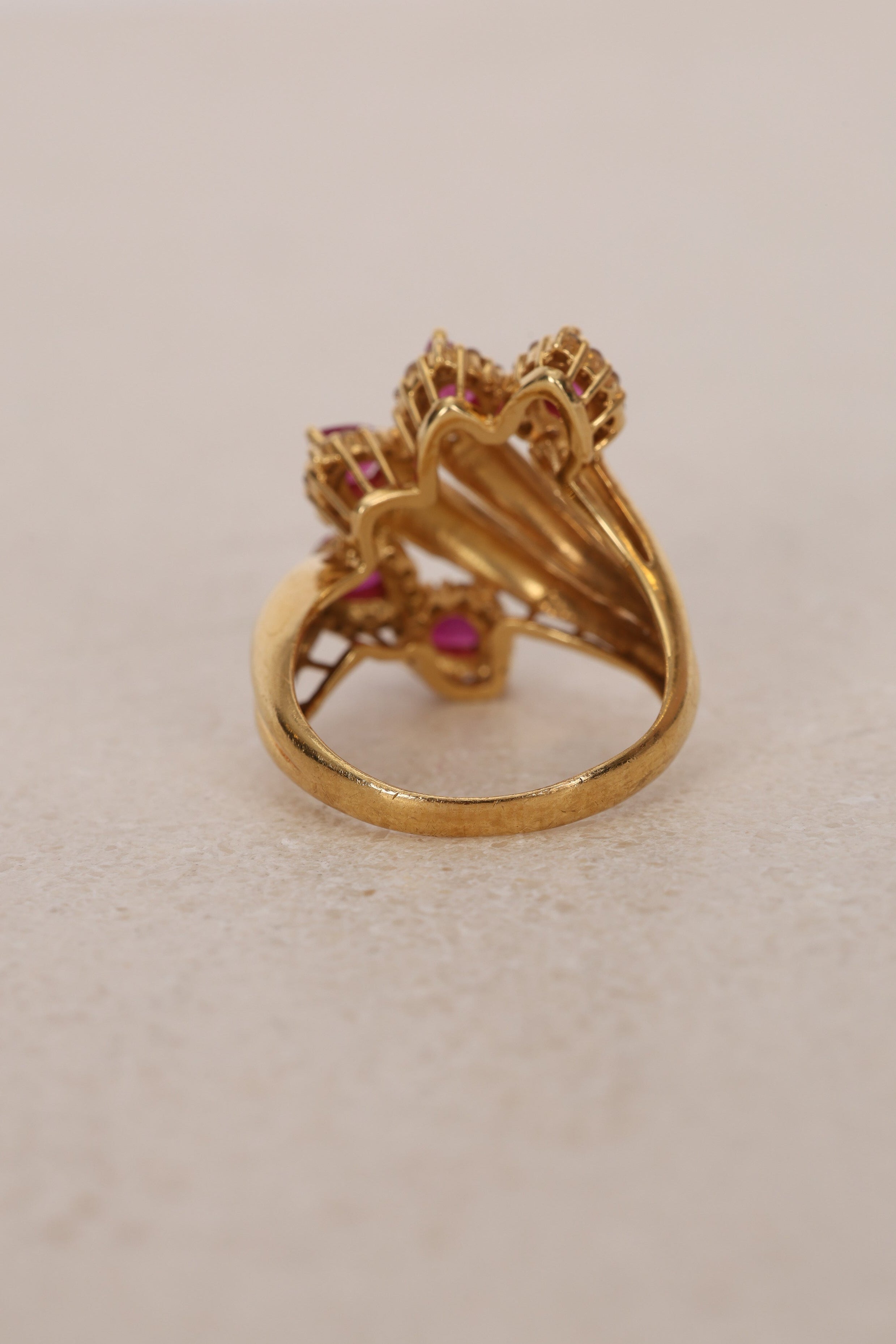 Vintage 1980s 18K Yellow Gold Ruby and Diamond Curved Halo Clusters Ring, Size US 5.75 - Drop 12