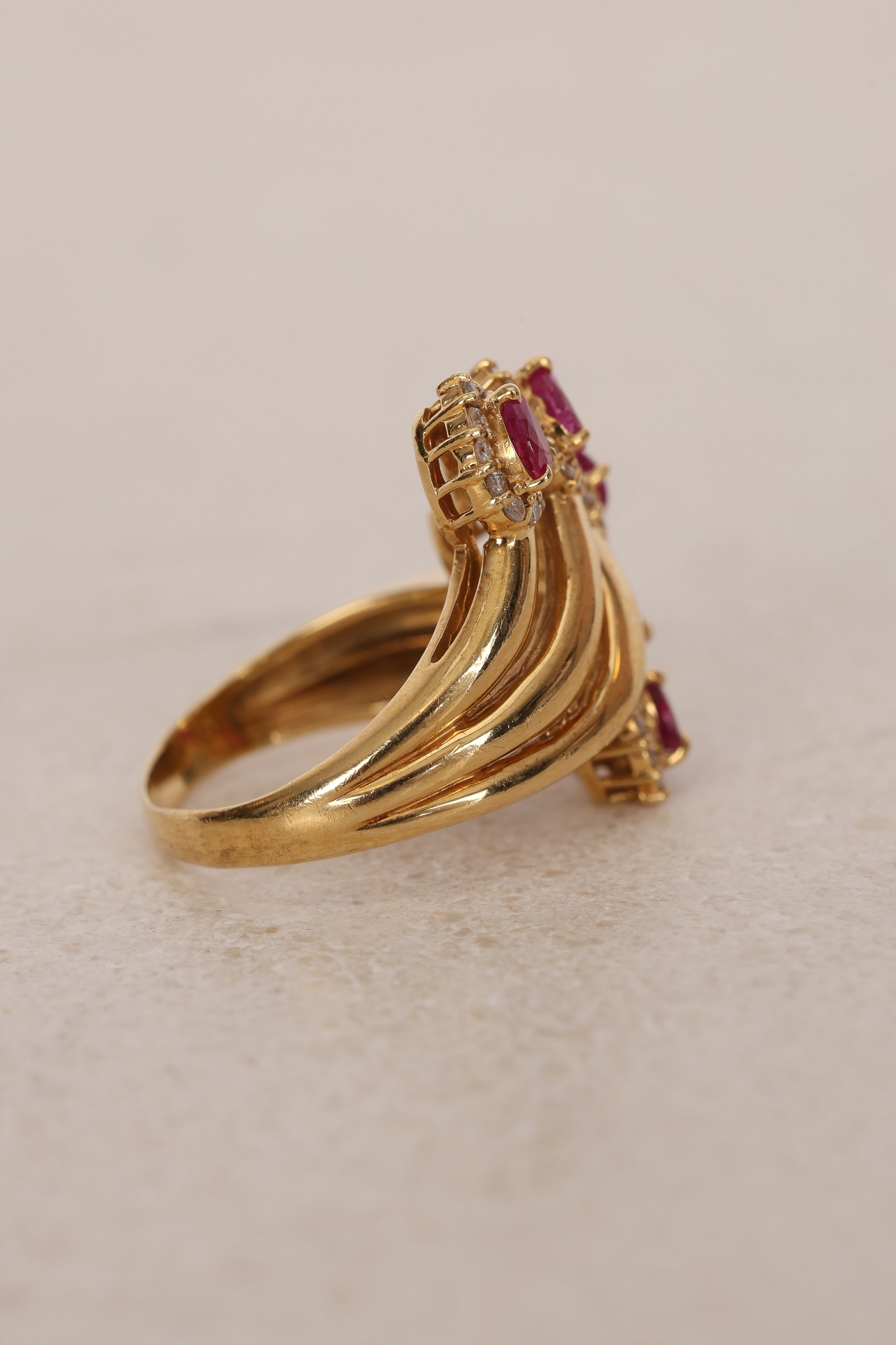 Vintage 1980s 18K Yellow Gold Ruby and Diamond Curved Halo Clusters Ring, Size US 5.75 - Drop 12