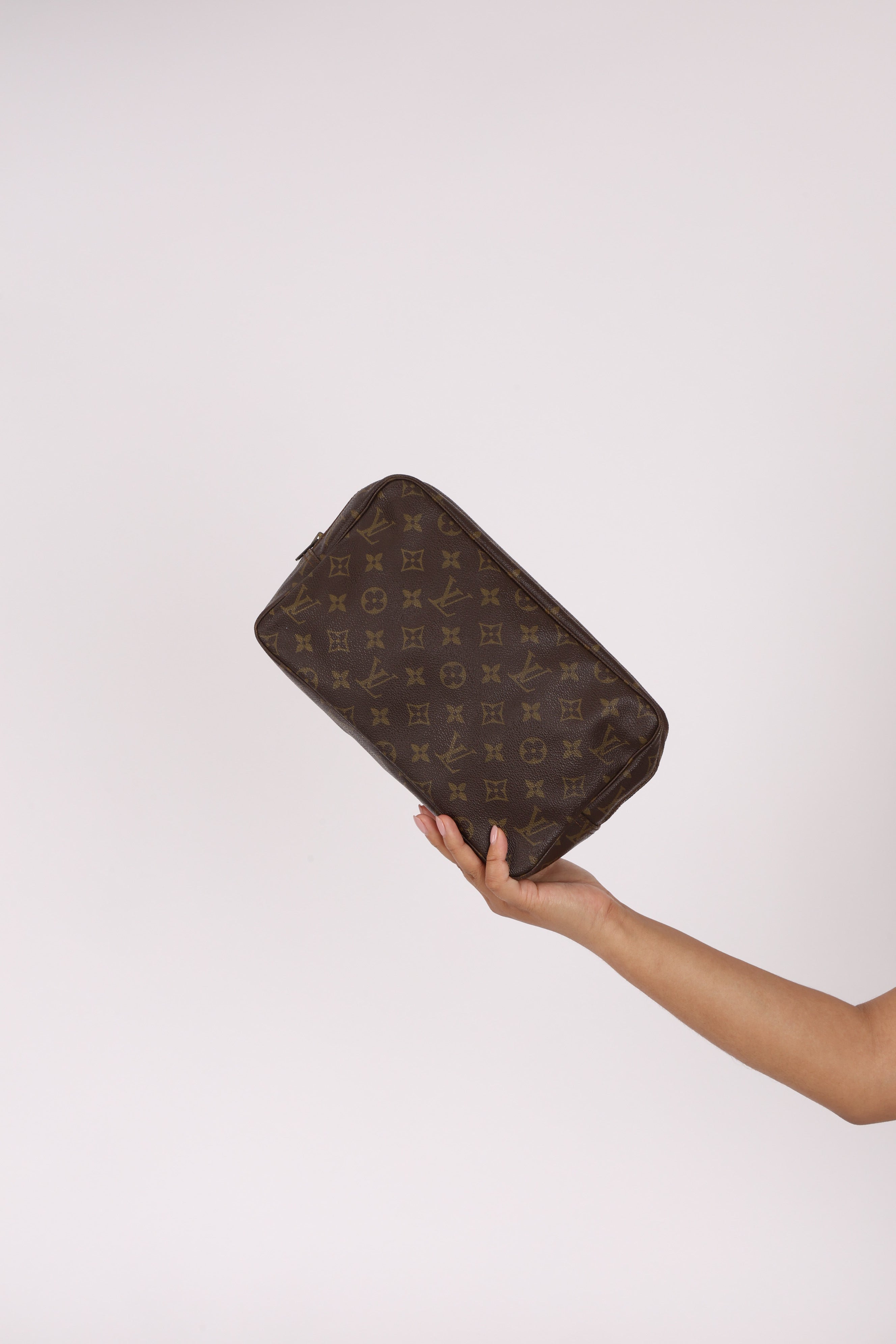 Louis Vuitton Monogram Trousse Toilette 28