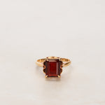 Vintage 18K Yellow Gold Garnet Cocktail Ring, Size US 7